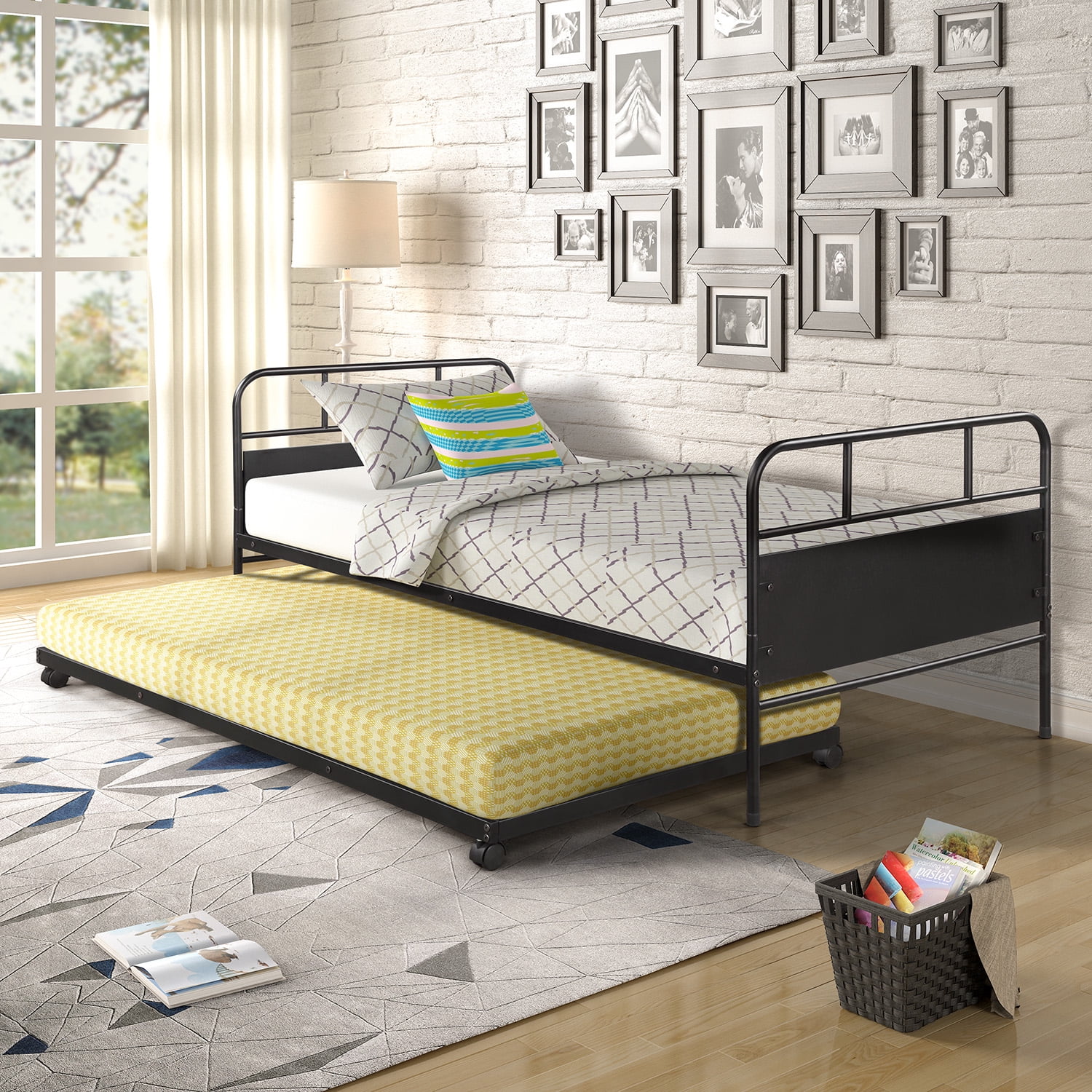 Twin Daybed Platform Bed with Trundle Built-in Casters,Metal Bed Frame for Kids Teens Adults,No Box Spring Needed,Black