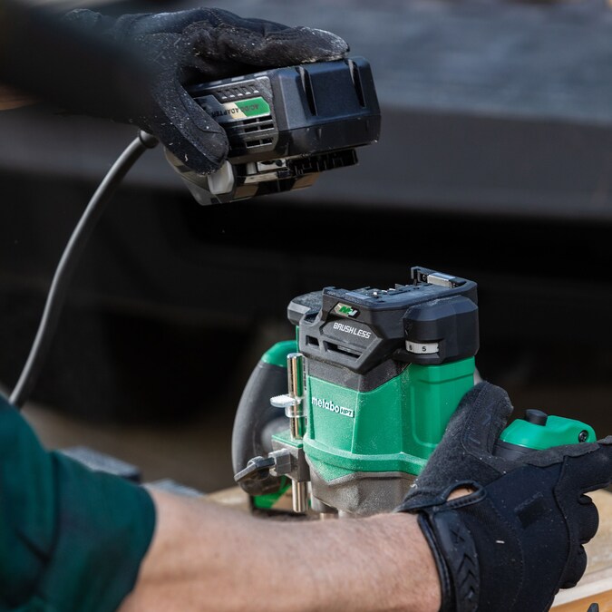 Metabo HPT 1/4-in and 1/2-in 2-HP Variable Brushless Plunge Cordless Router (Bare Tool) - Image 14