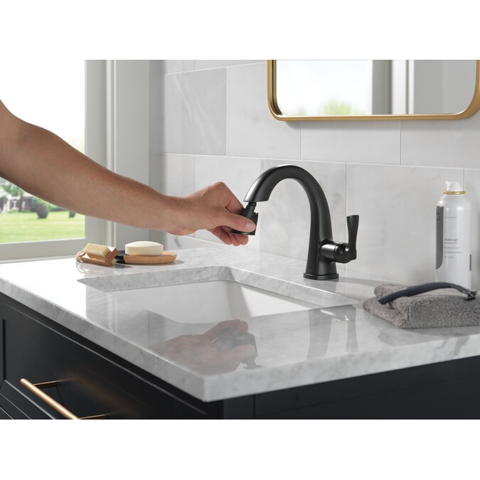 Delta Stryke Matte Black Single Hole 1-Handle WaterSense Pull-down Bathroom Sink Faucet with Drain and Deck Plate - Image 9