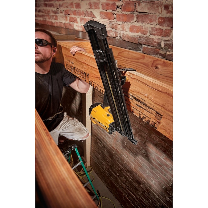 Bostitch 3-1/4-in 28-Degree Pneumatic Clip Head/Roundhead Framing Nailer - Image 11