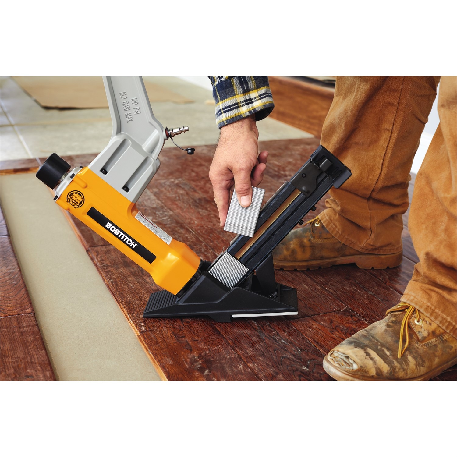 Bulldog 2-in 16 -Gauge Pneumatic Flooring Nailer - Image 4