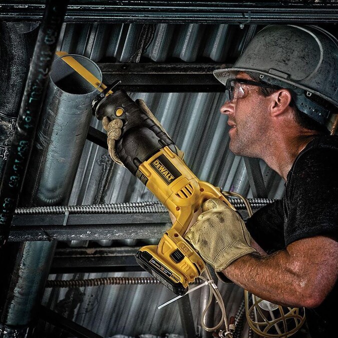 DEWALT 20-V 2-Pack Lithium Battery Adapter Kit (2 Ah) - Image 10