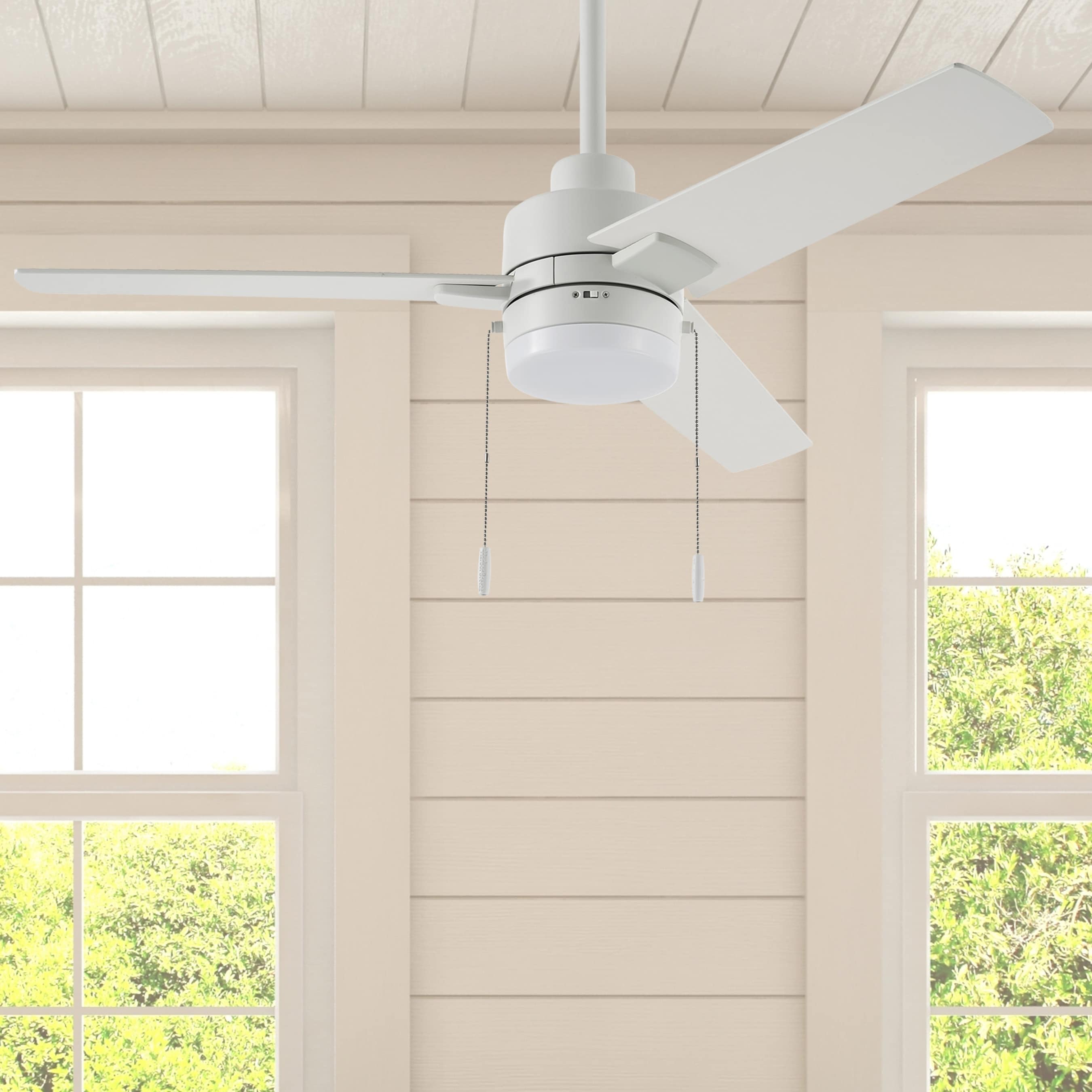 Brinson 44-in Integrated LED White with White/White Oak Blades Ceiling Fan With Light ( 3 -Blade )
