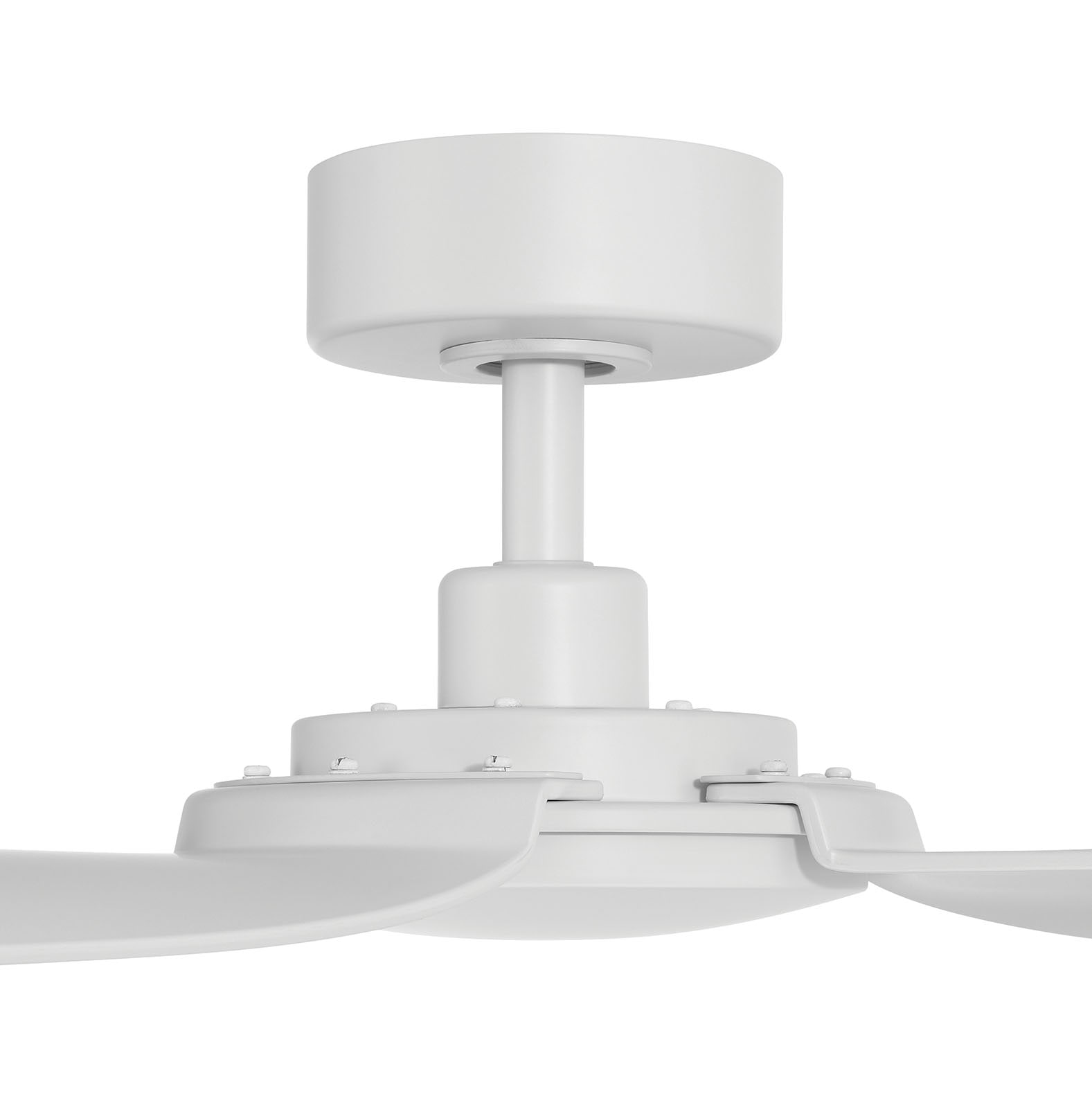 Lochwood 52-in Outdoor Matte White with Matte White Blades Ceiling Fan Without Light - Remote Included ( 3 -Blade ) - Image 4