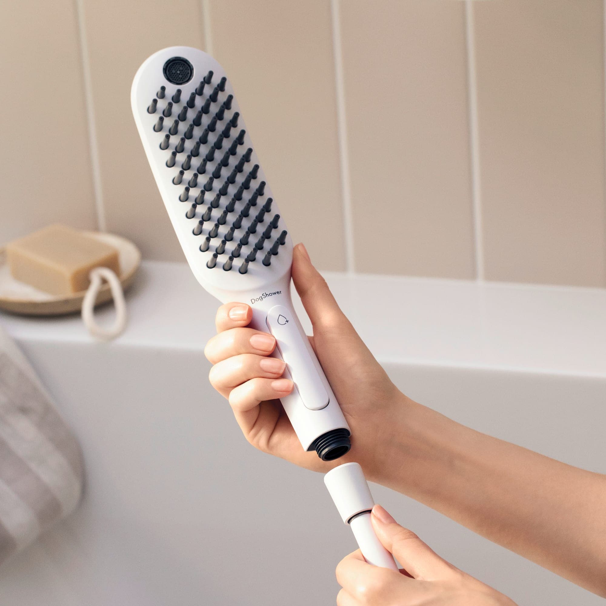 3.0 -Spray Matte Black 2.5-in Rectangle Fixed Shower Head 1 GPM - Image 2