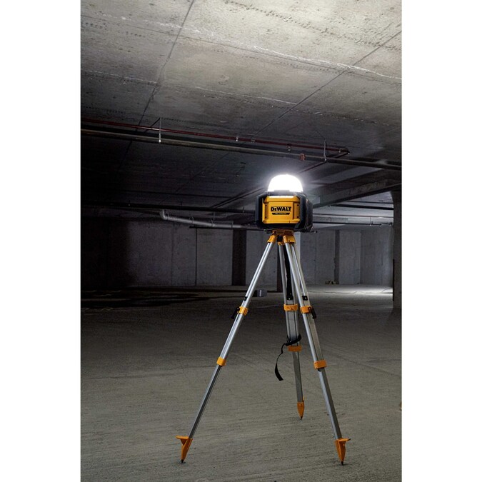 DEWALT 5000-Lumen LED Battery-operated Rechargeable Portable Work Light - Image 14