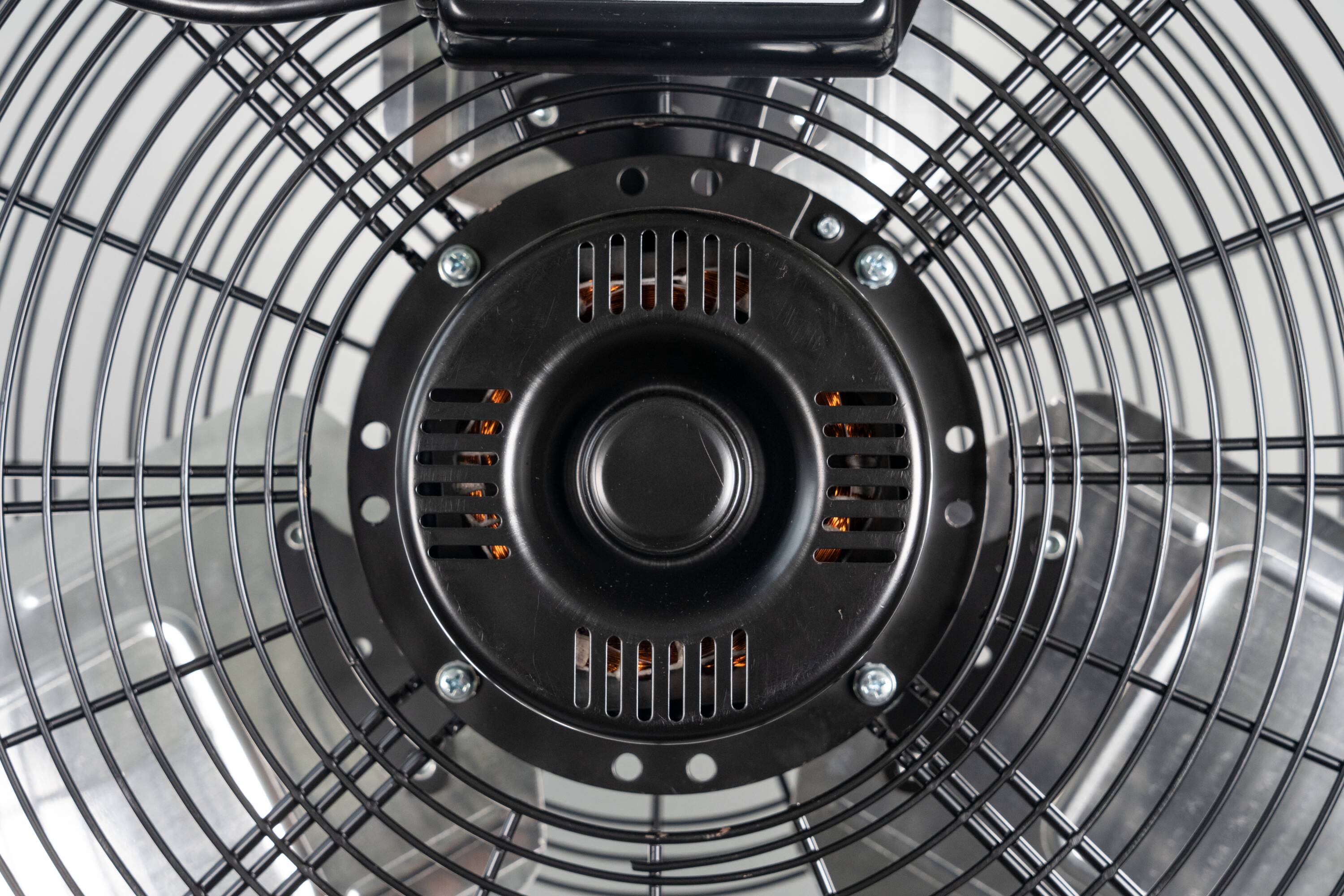 30-in 120 -Volt 3 -Speed High Velocity Indoor Black Pedestal Fan - Image 5