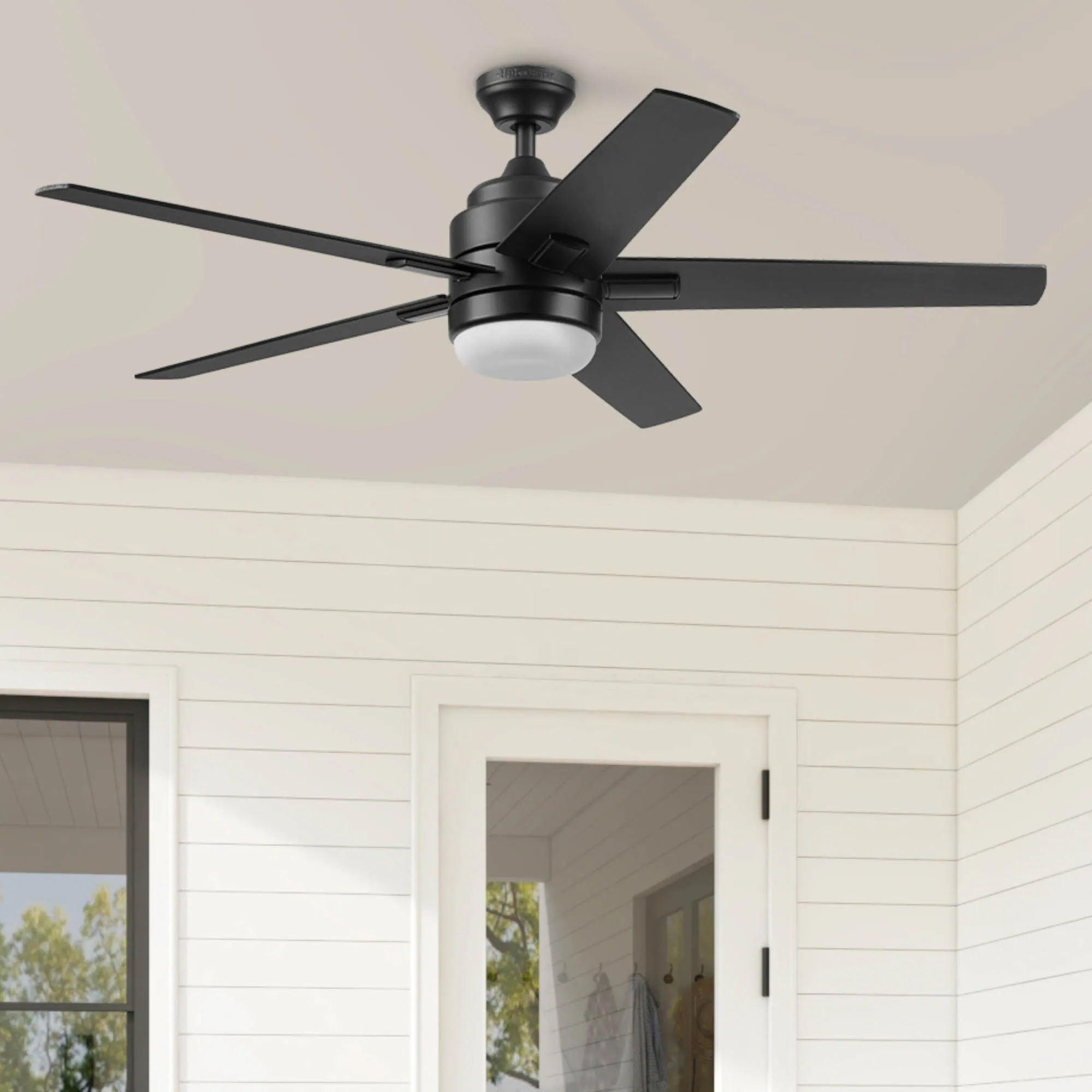 Flanagan III 52-in Color-Changing Integrated LED Outdoor Matte Black with Black/Driftwood Blades Ceiling Fan With Light - Remote Included ( 5 -Blade )