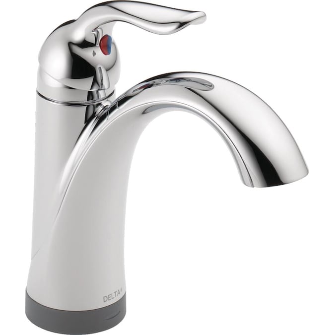 Delta Lahara Touch2Oxt Chrome Single Hole 1-Handle WaterSense Bathroom Sink Faucet with Drain and Deck Plate