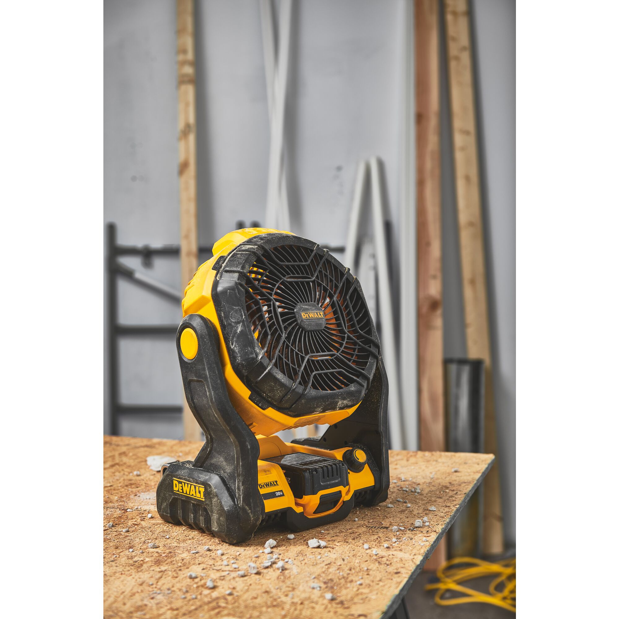 8-in 20 -Volt 3 -Speed Indoor/Outdoor Yellow Jobsite Fan Battery(s) Included and Charger Included - Image 8