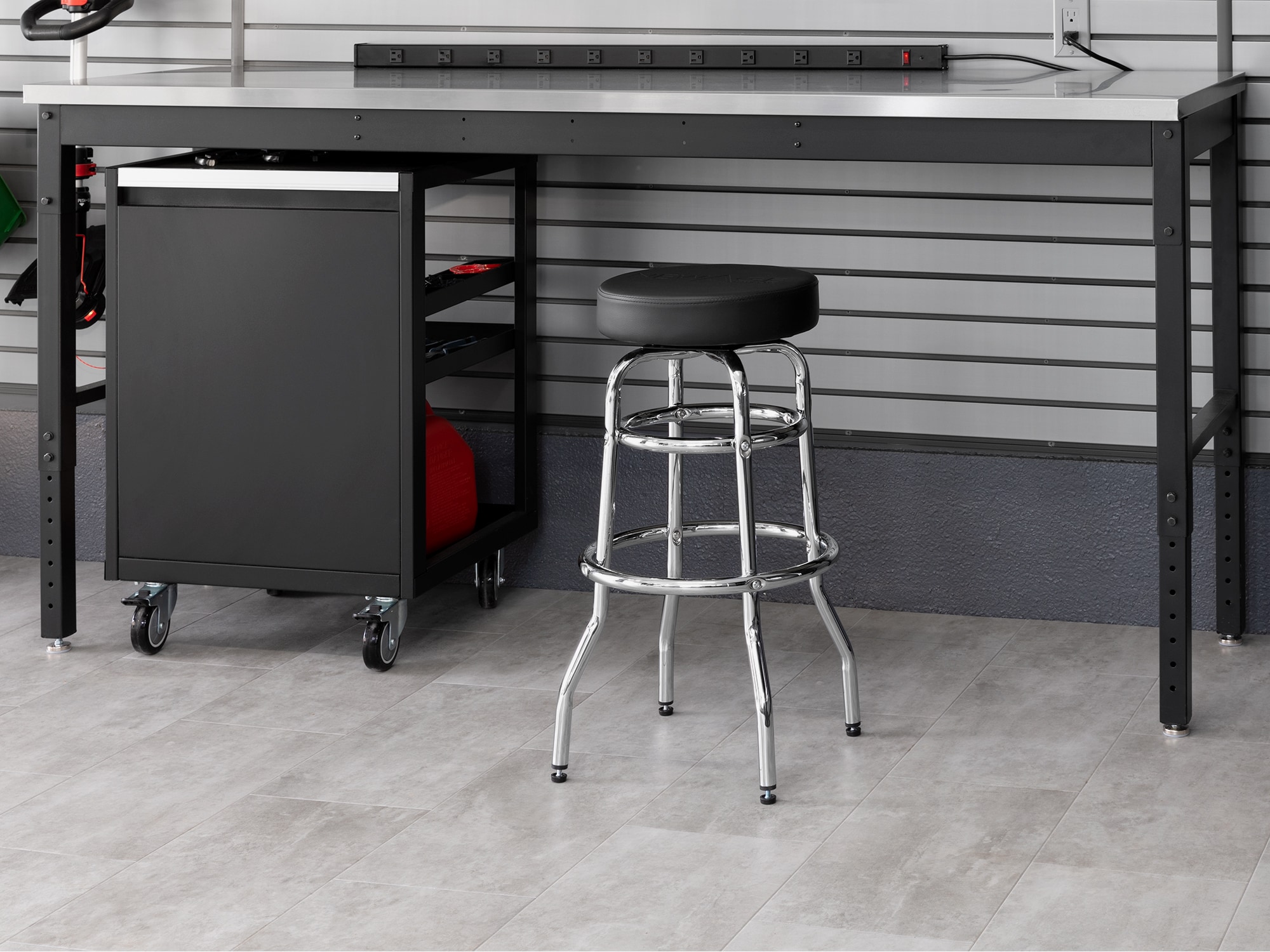 28.7-in x 13.8-in Work seat - Image 5