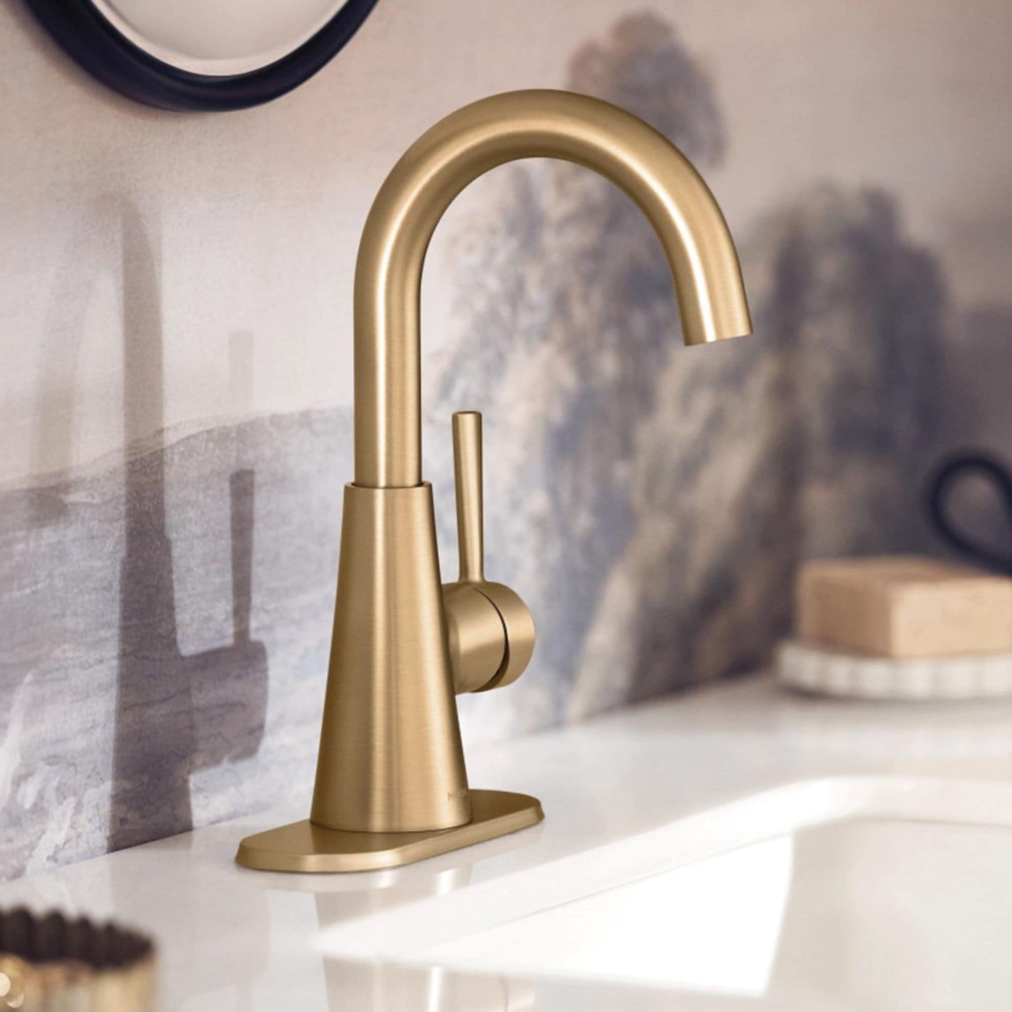 Ronan Bronzed Gold Single hole 1-handle WaterSense High-arc Residential Handle Bathroom Sink Faucet with Drain with Deck Plate