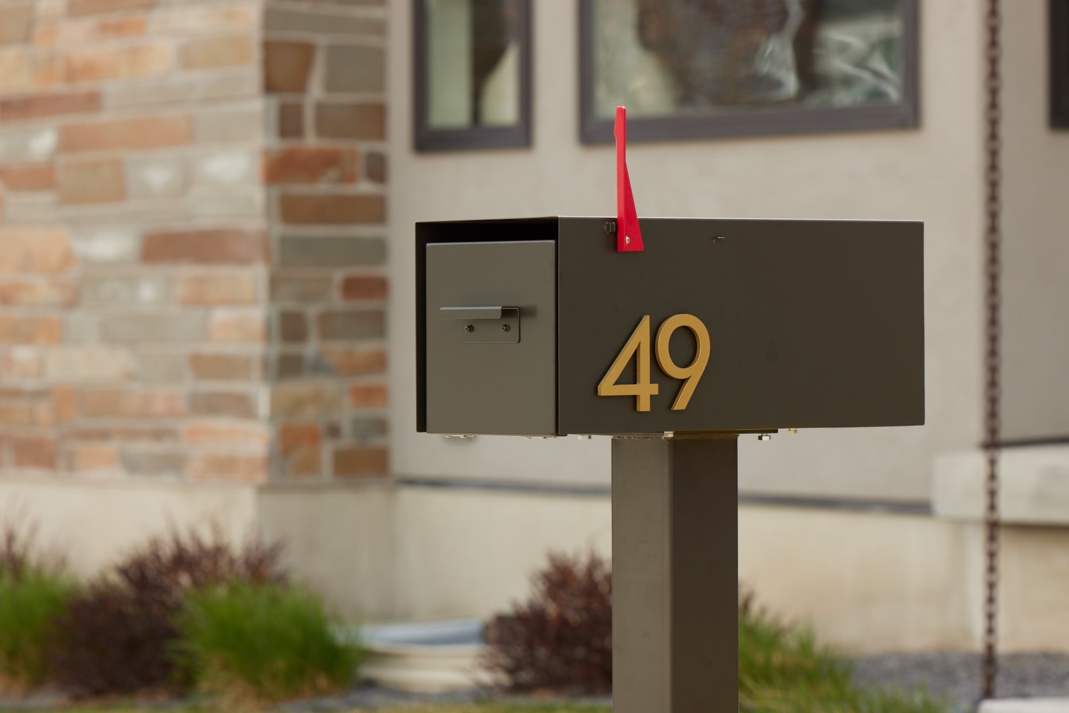Post-Mounted Mailboxes 4 x 4 Brown Steel - Image 5