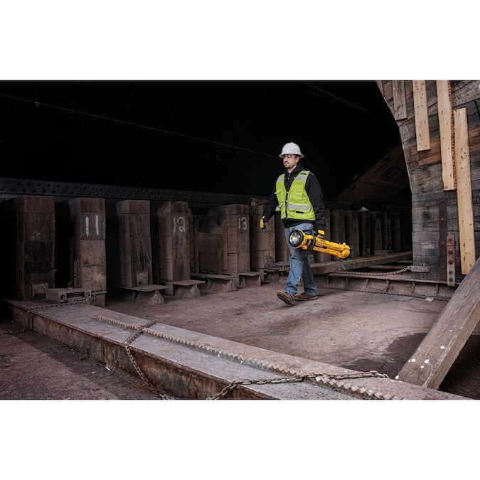 DEWALT 3000-Lumen LED Battery-operated Stand Work Light - Image 15