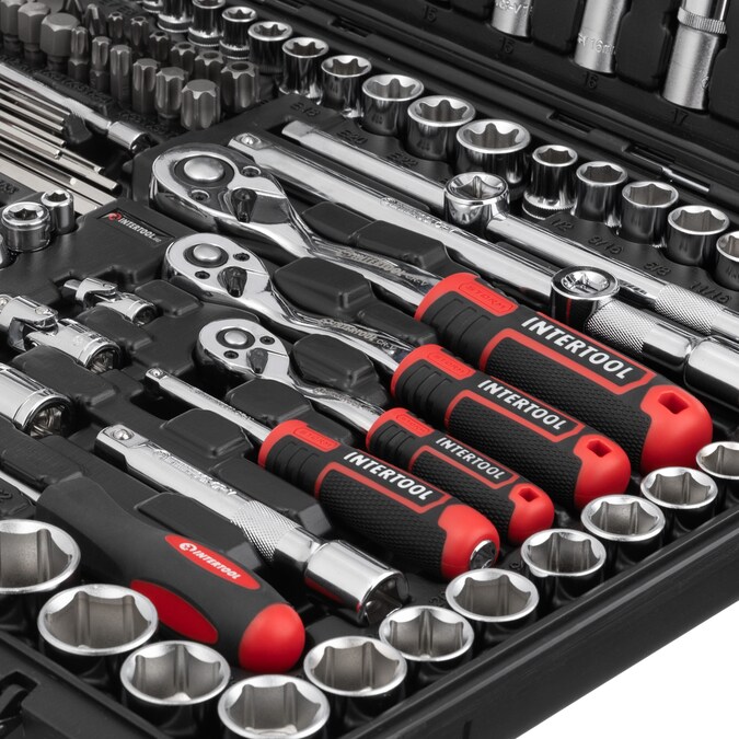 INTERTOOL 233-Piece Standard (SAE) and Metric Chrome Mechanics Tool Set with Hard Case - Image 6