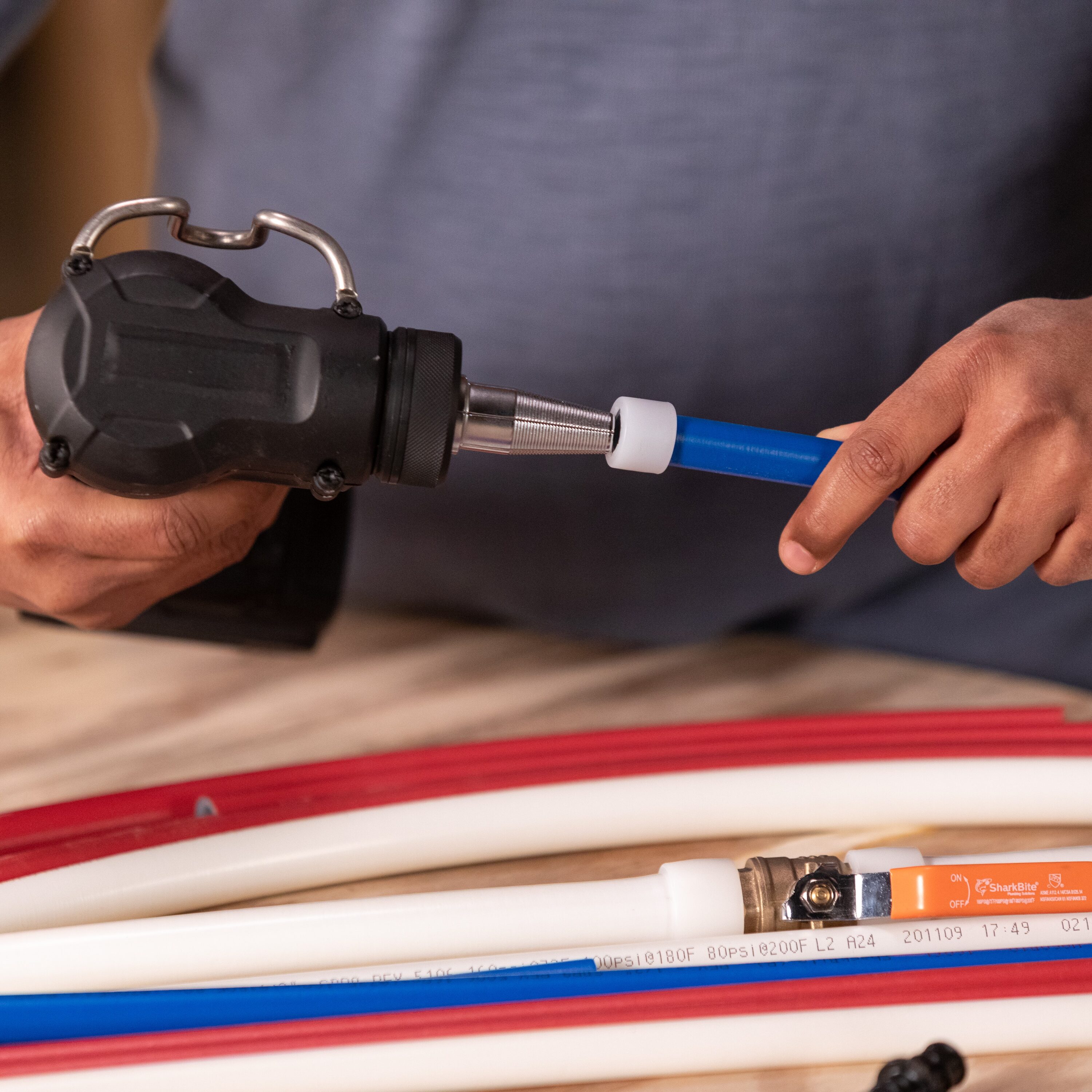 3/4-in x 100-ft Blue PEX-A Pipe - Image 6