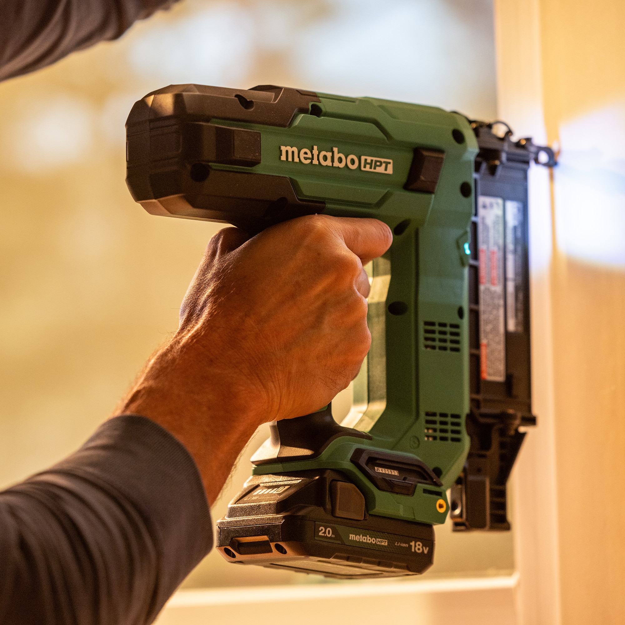 MultiVolt 2-in 18 -Gauge Cordless Brad Nailer ( Battery Included ) - Image 9