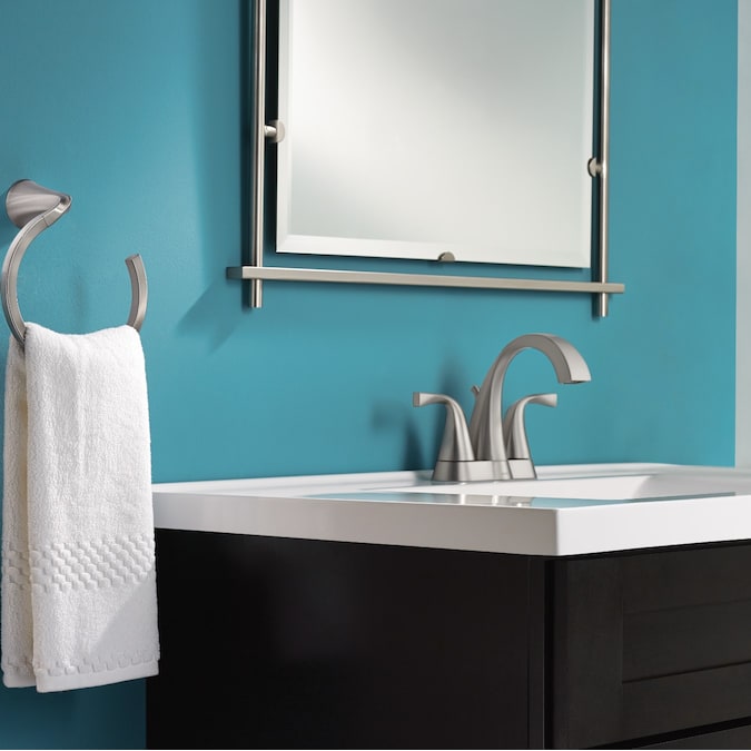 Moen Oxby Spot Resist Brushed Nickel 4-in centerset 2-Handle WaterSense Bathroom Sink Faucet with Drain