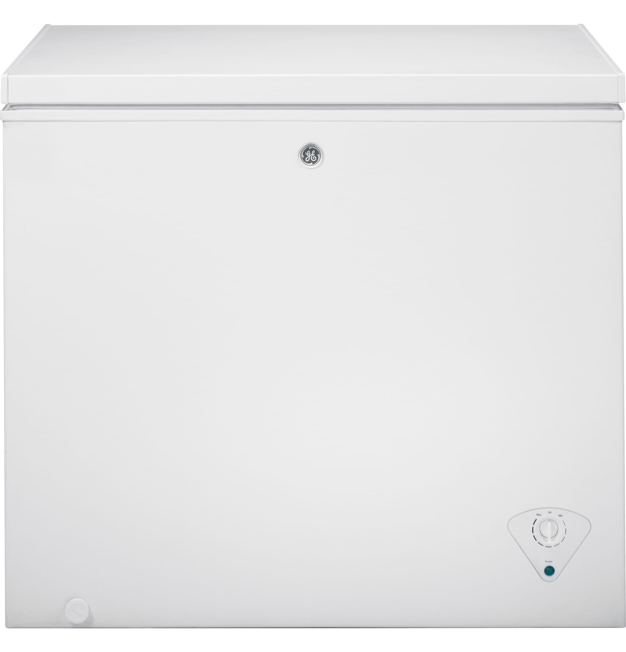 Garage Ready 7-cu ft Garage Ready Chest Freezer ( White )