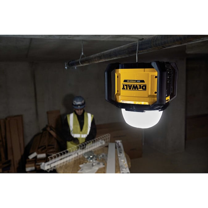 DEWALT 5000-Lumen LED Battery-operated Rechargeable Portable Work Light - Image 15
