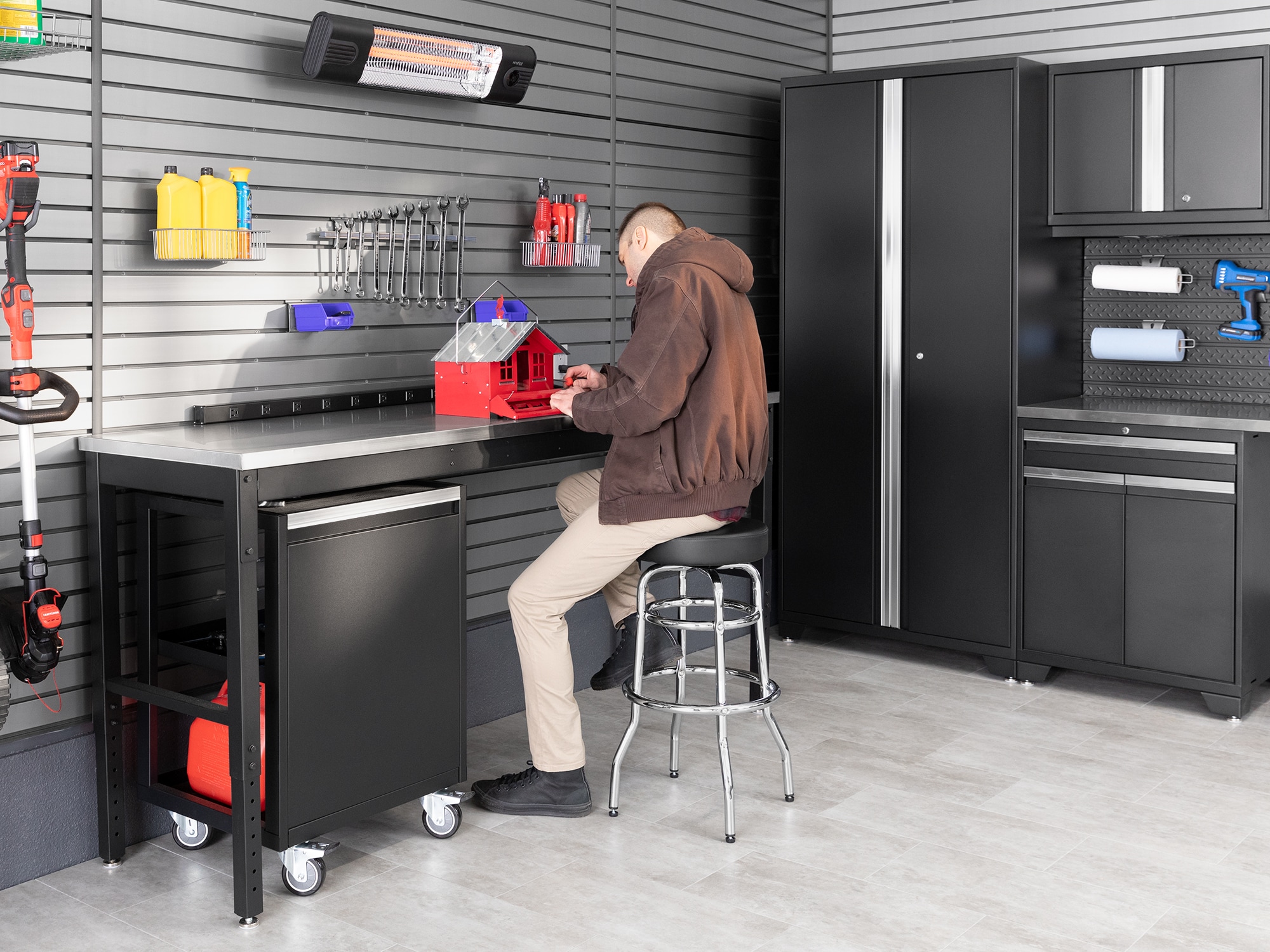 28.7-in x 13.8-in Work seat - Image 7