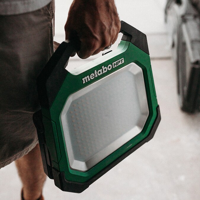 Metabo HPT 18-volt 10000-Lumen LED Battery-operated and Plug Rechargeable Portable Work Light - Image 14