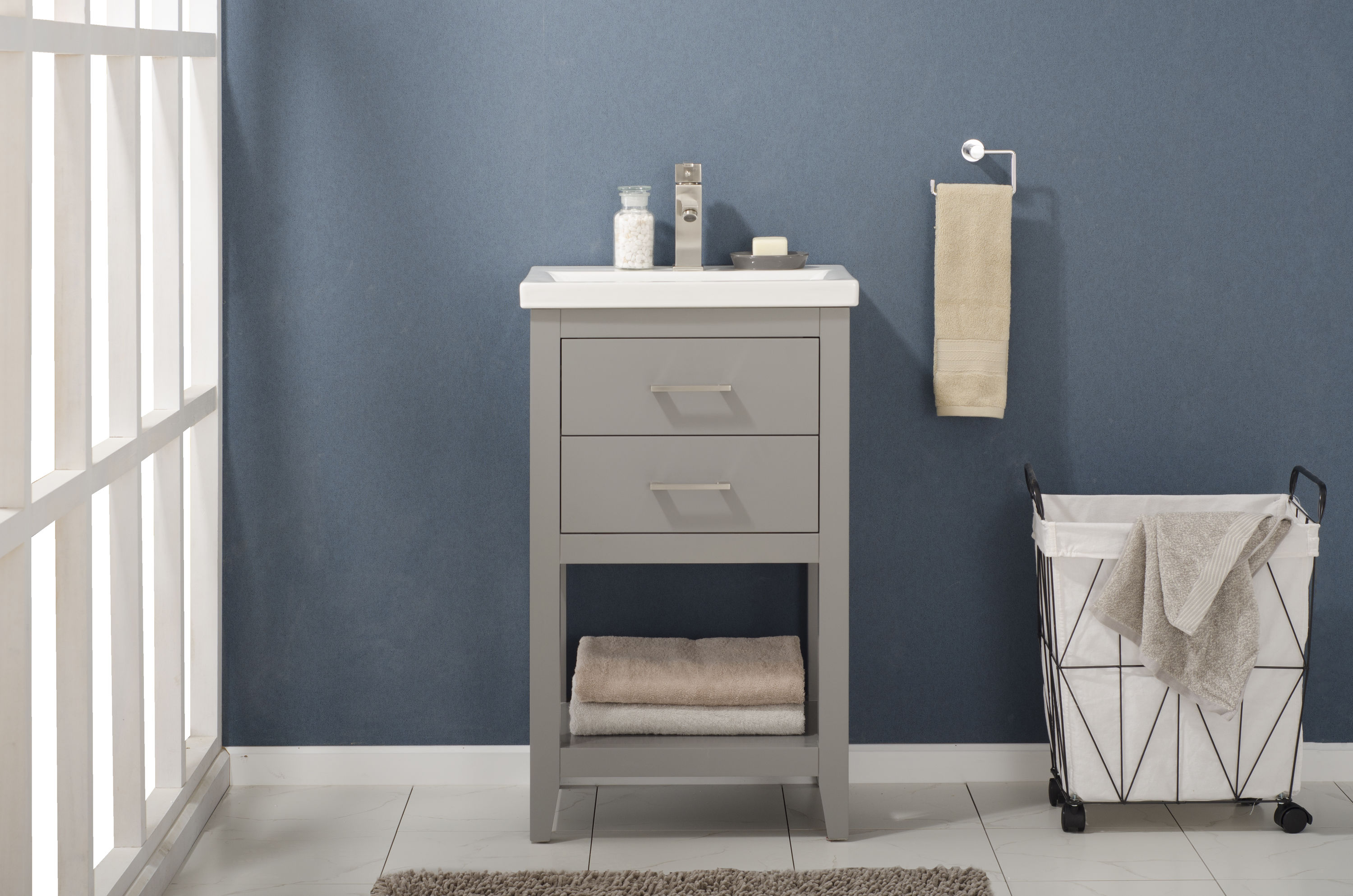 Cara 20-in Gray Single sink Bathroom Vanity with White Porcelain Top