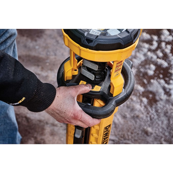 DEWALT 3000-Lumen LED Battery-operated Stand Work Light - Image 11