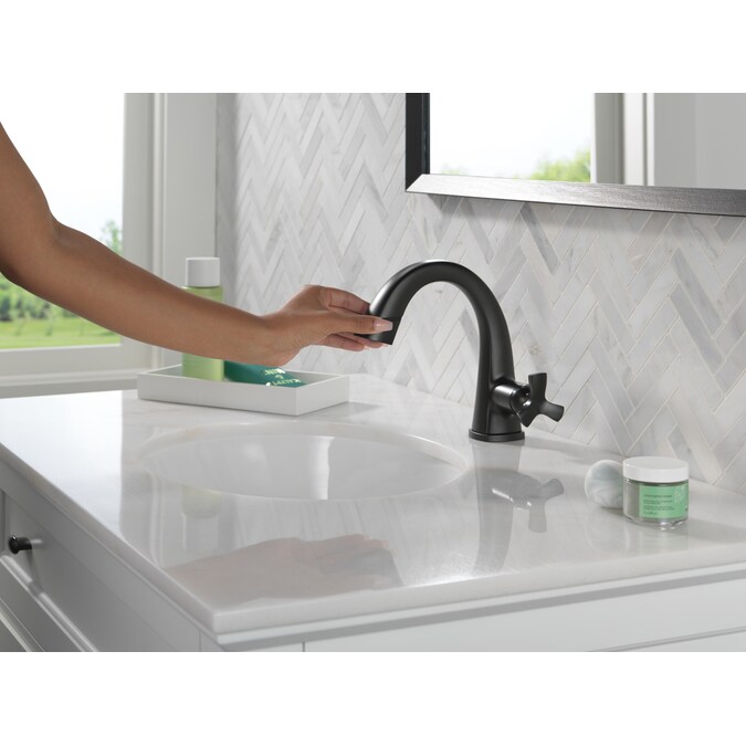 Delta Stryke Matte Black Single Hole 1-Handle WaterSense Pull-down Bathroom Sink Faucet with Drain and Deck Plate - Image 10