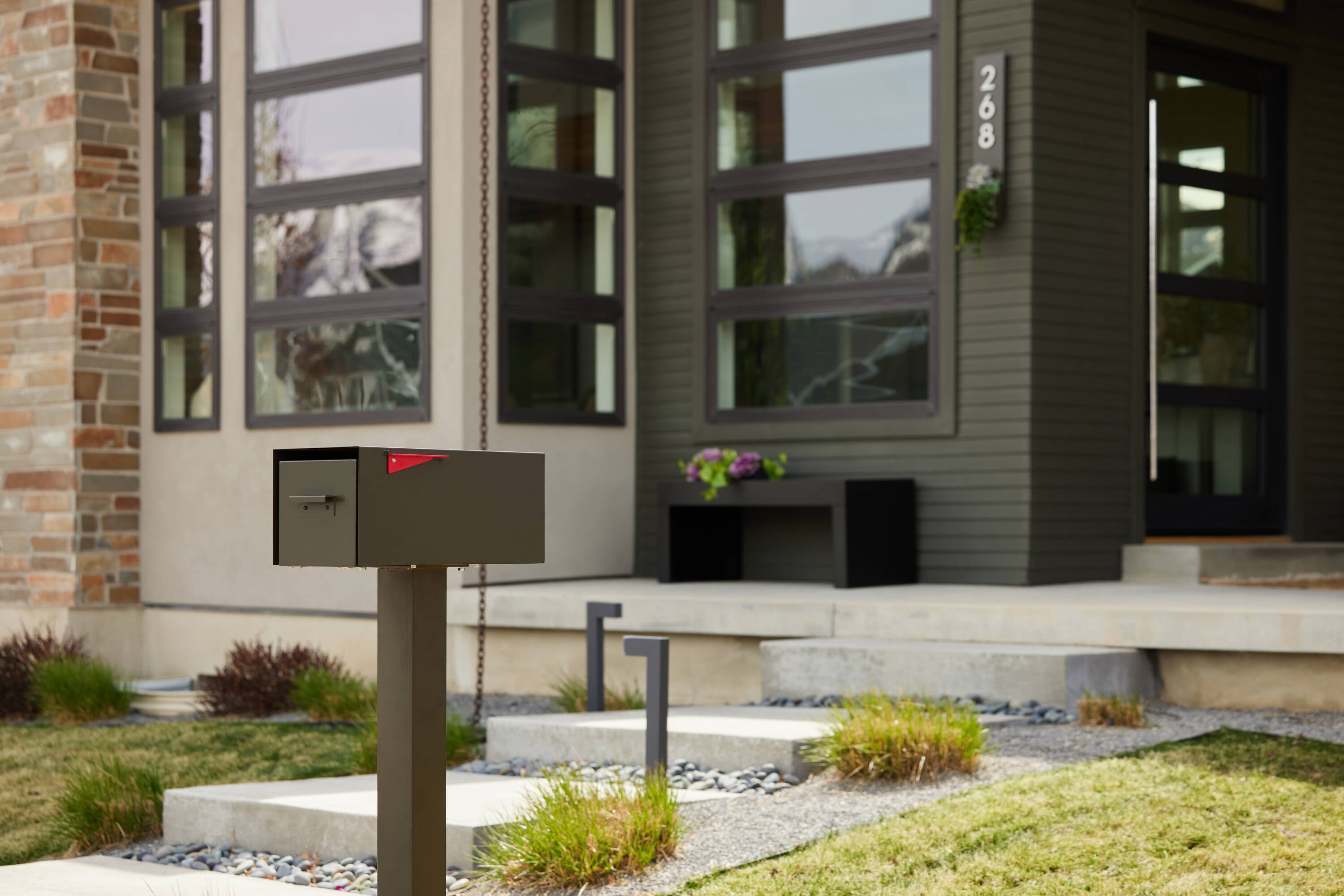 Post-Mounted Mailboxes 4 x 4 Brown Steel - Image 6