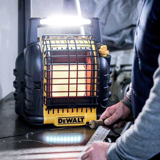 DEWALT Portable Radiant 12000-BTU Outdoor Portable Radiant Propane Heater - Image 2