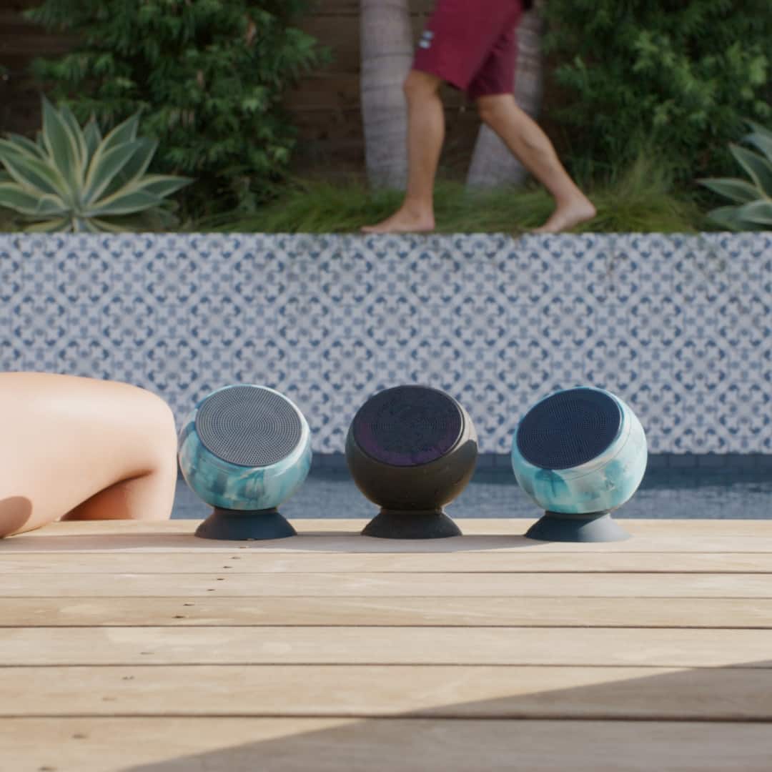 Speaqua - Barnacle X Portable Waterproof Bluetooth Speaker with Built in Storage (2,000 songs) - Manta Ray Black - Image 15