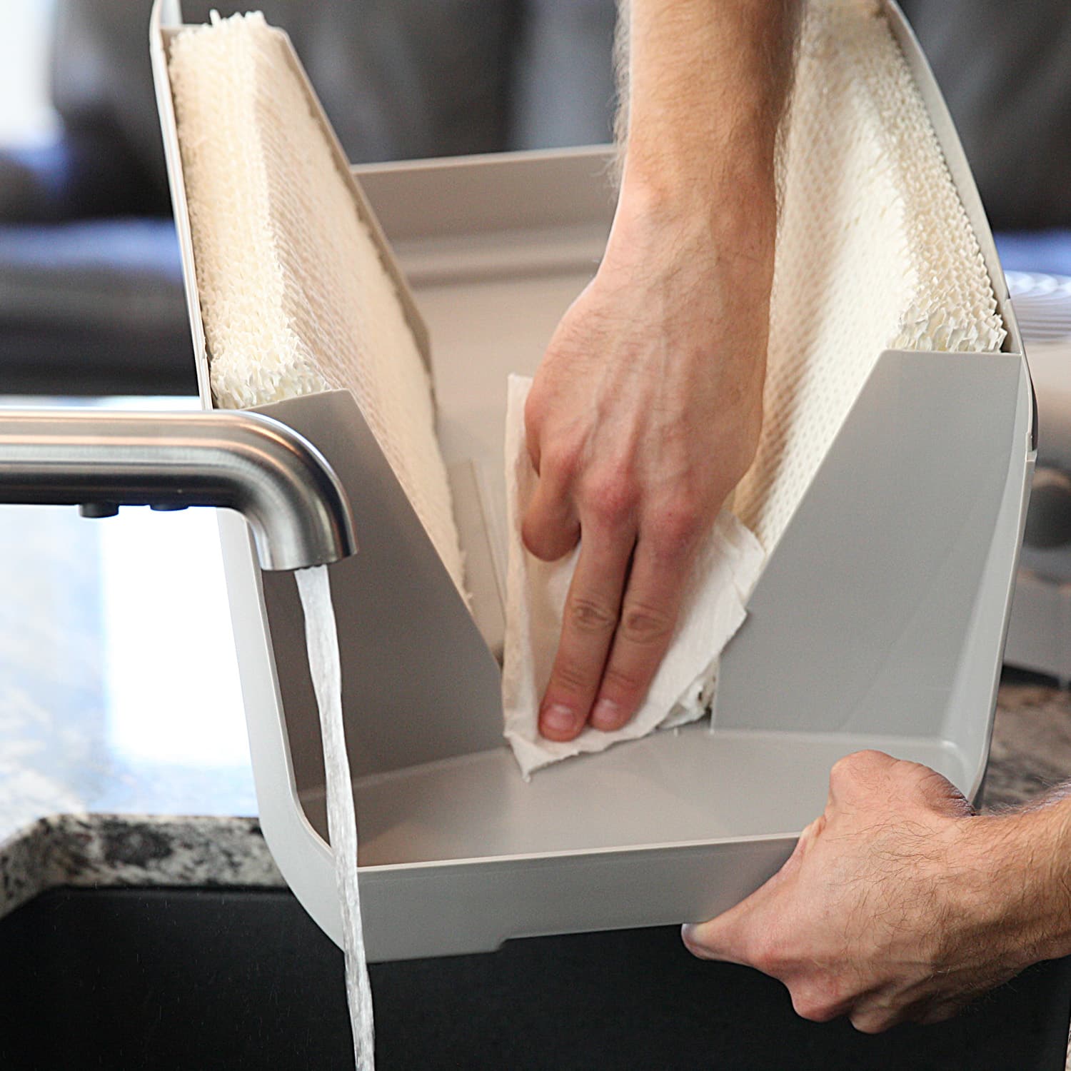 Vornado - Evap40 Whole Room Evaporative Humidifier - White - Image 7