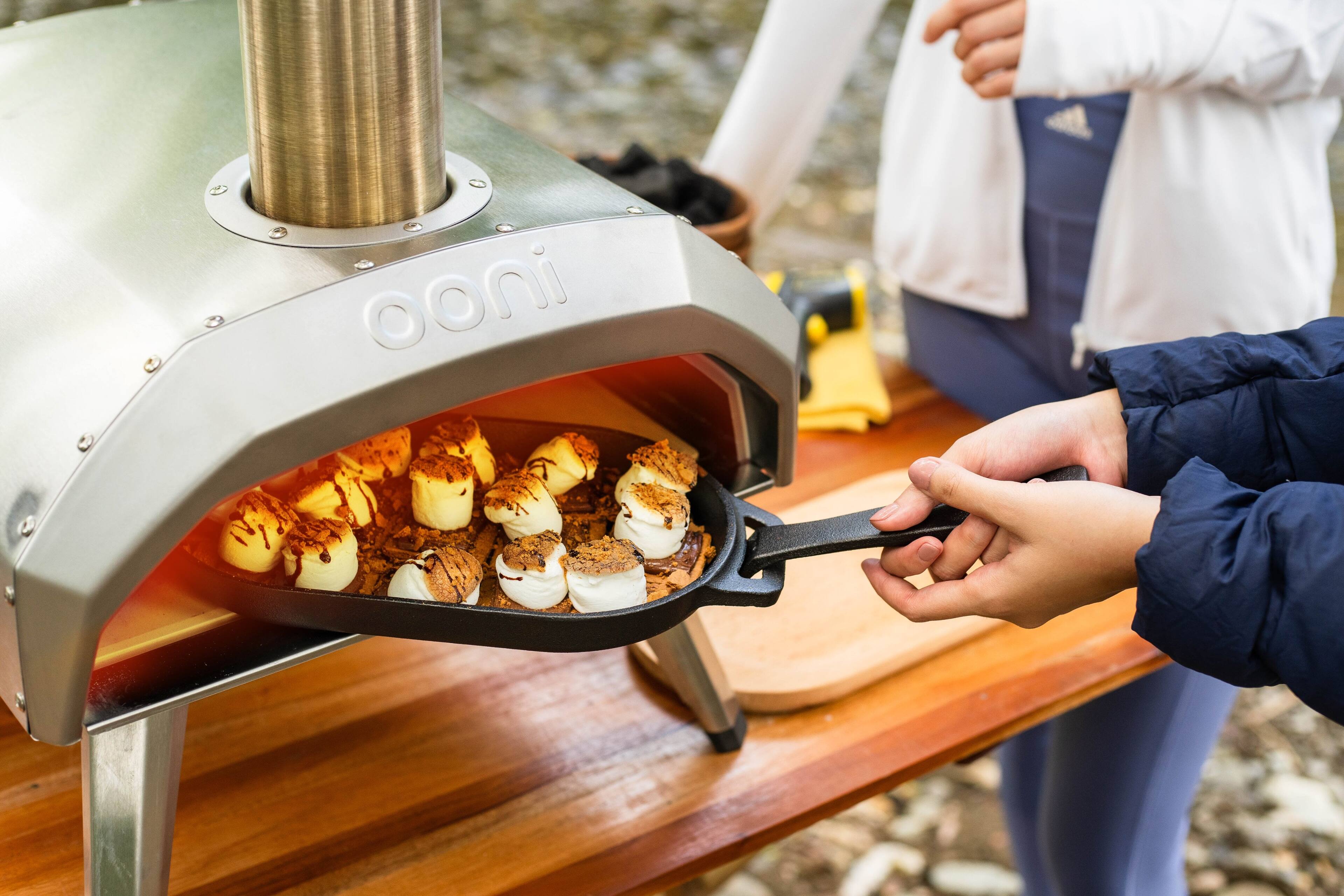 Ooni - Karu 12 Multi-Fuel Outdoor Portable Pizza Oven - Silver - Image 10