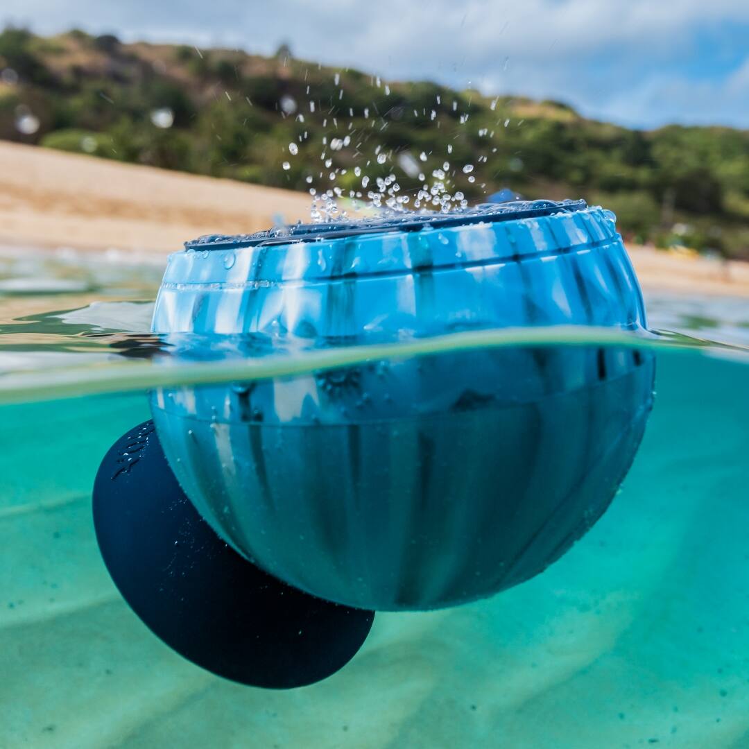 Speaqua - Barnacle X Portable Waterproof Bluetooth Speaker with Built in Storage (2,000 songs) - Manta Ray Black - Image 10