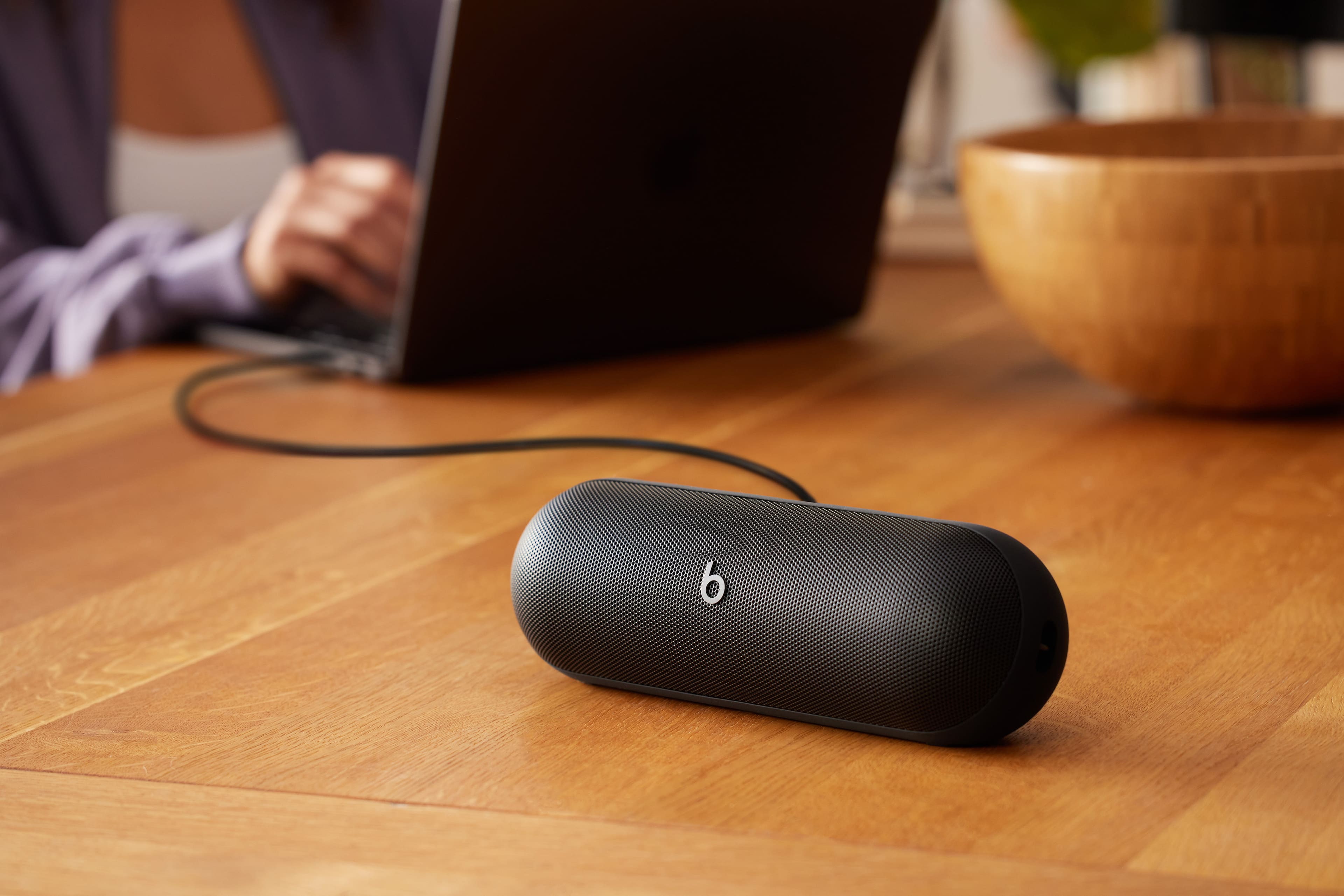 Beats - Pill Portable Wireless Bluetooth Speaker and Portable Charger - Matte Black - Image 10