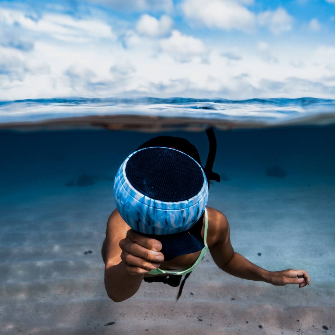 Speaqua - Barnacle X Portable Waterproof Bluetooth Speaker with Built in Storage (2,000 songs) - Manta Ray Black - Image 9