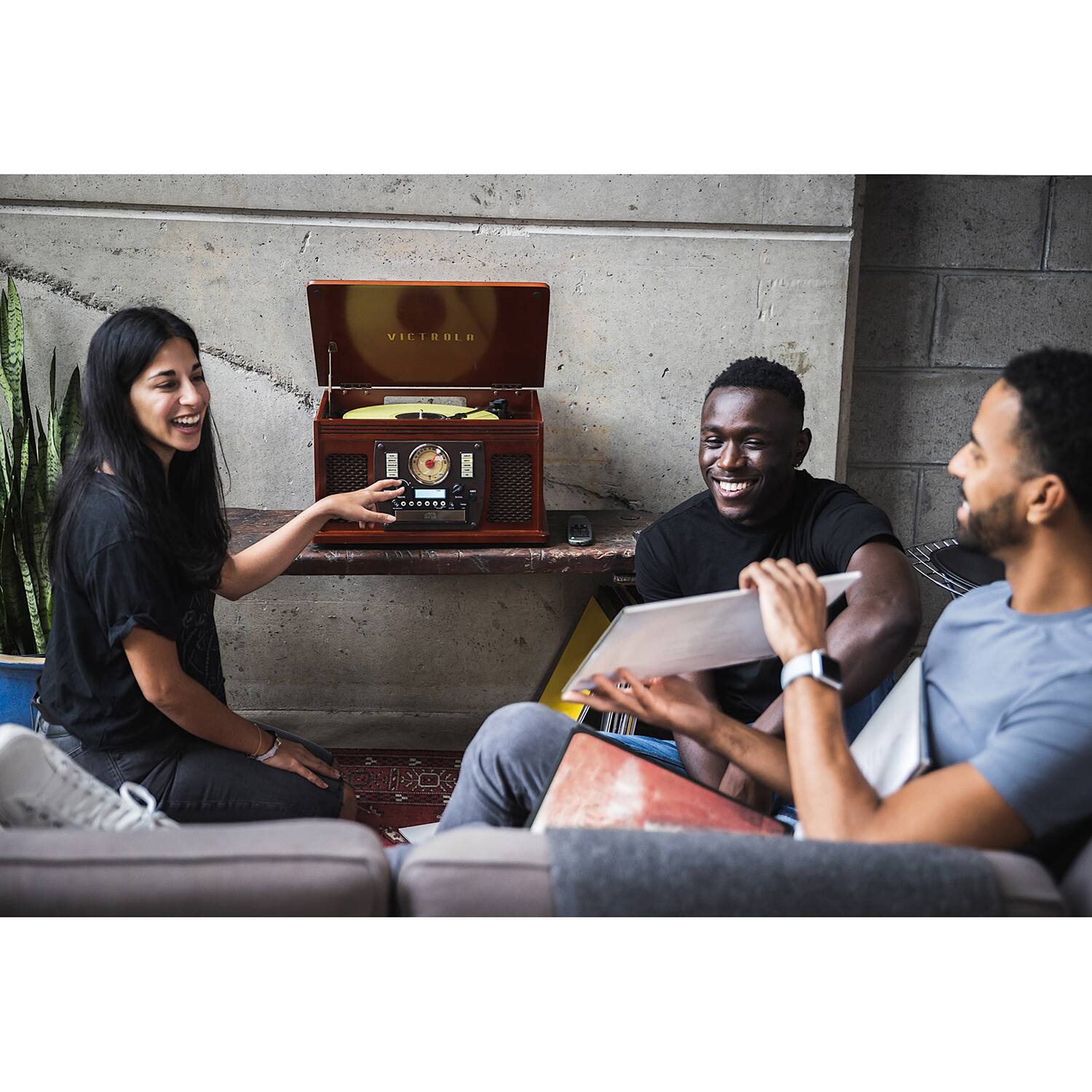 Victrola - Navigator 8-in-1 Classic Bluetooth Record Player with Turntable - Mahogany - Image 10