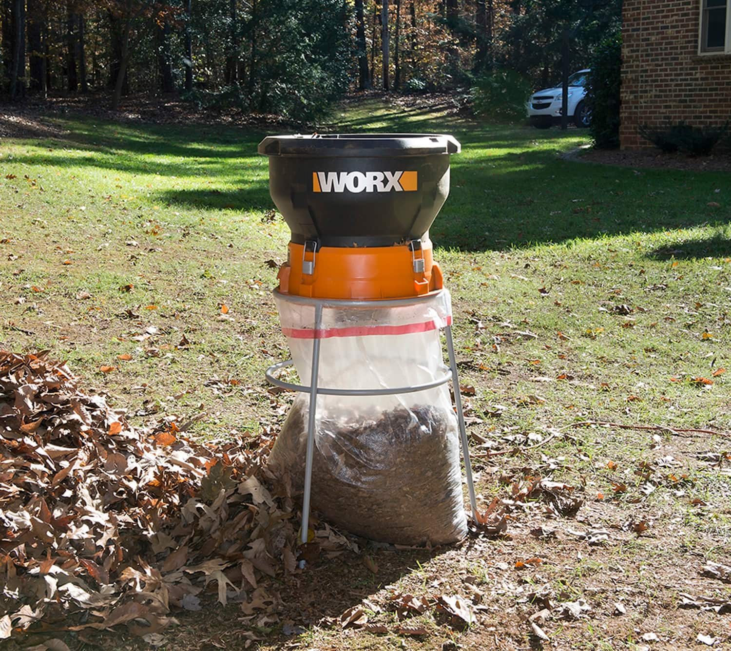WORX - 13 Amp Electric Leaf Mulcher - 53 Gallons of Leafs Per Min - 11:1 Leaf Mulching Ratio - Foldable Design for Storage - Black - Image 11