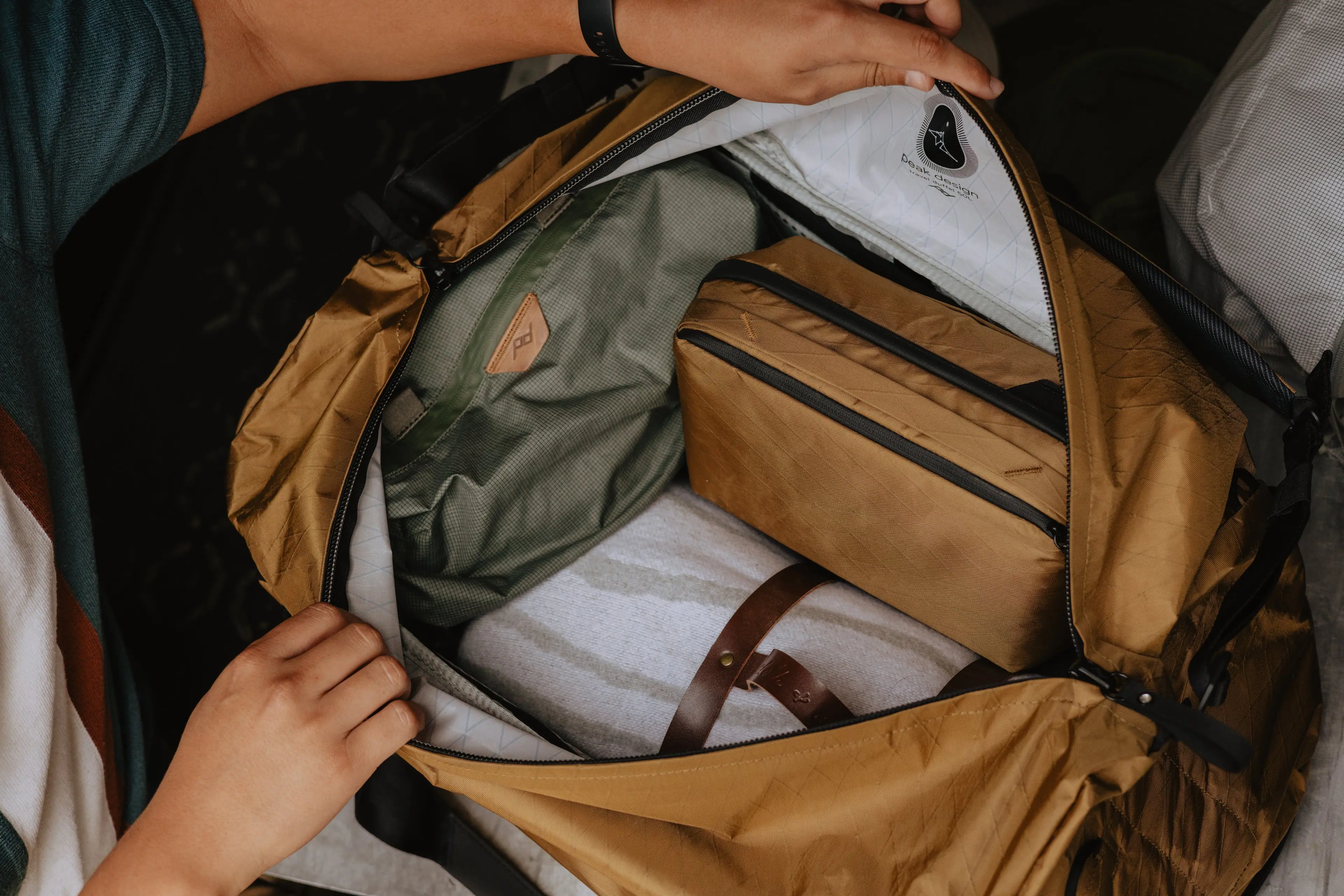 Peak Design - Wash Pouch - Coyote - Image 6