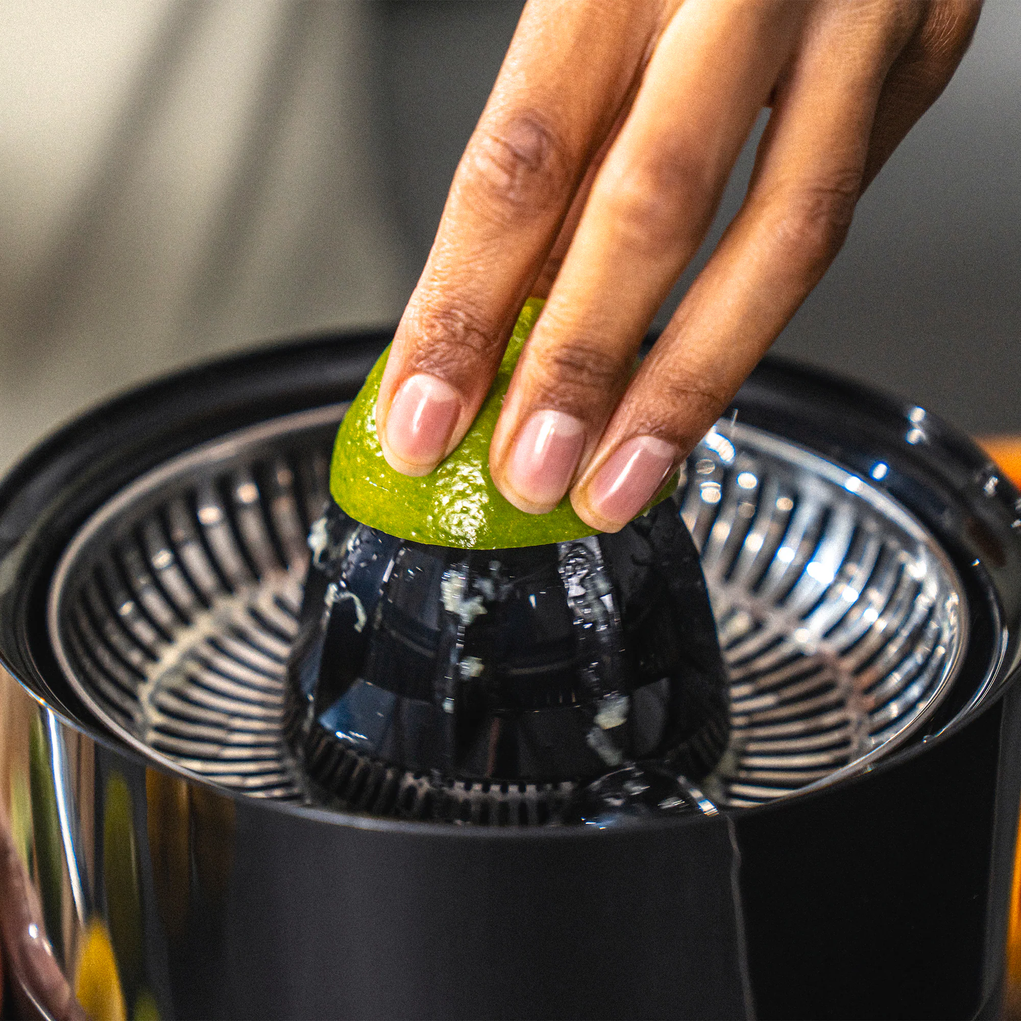 ZWILLING - Enfinigy Citrus Juicer - Black - Image 4