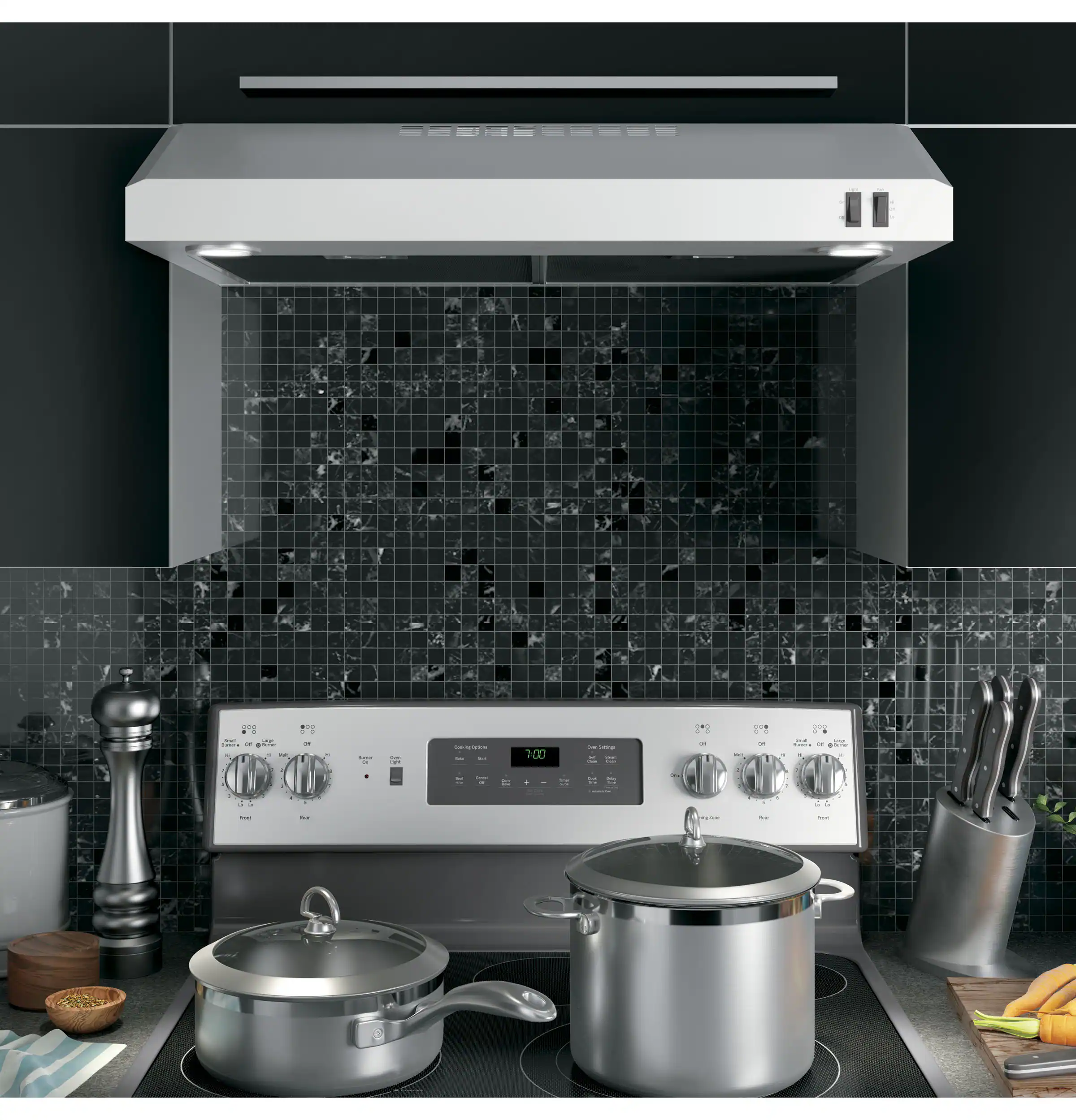GE - 30 inches - Convertible - Under cabinet Range Hood - Stainless steel - Image 4