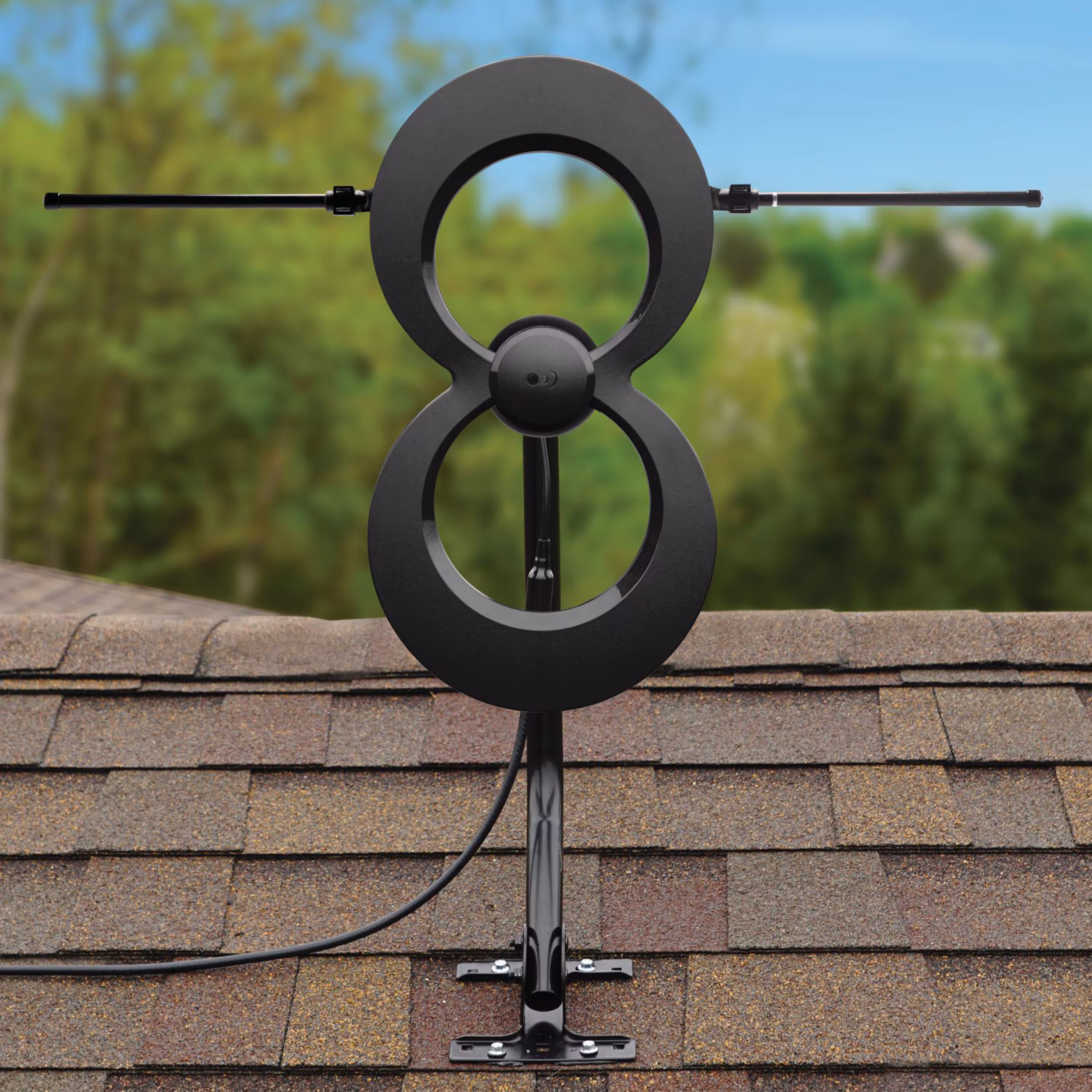 Antennas Direct - ClearStream MAX-XR Complete Amplified Indoor/Outdoor HDTV Antenna with 60-Mile Range - Black - Image 5