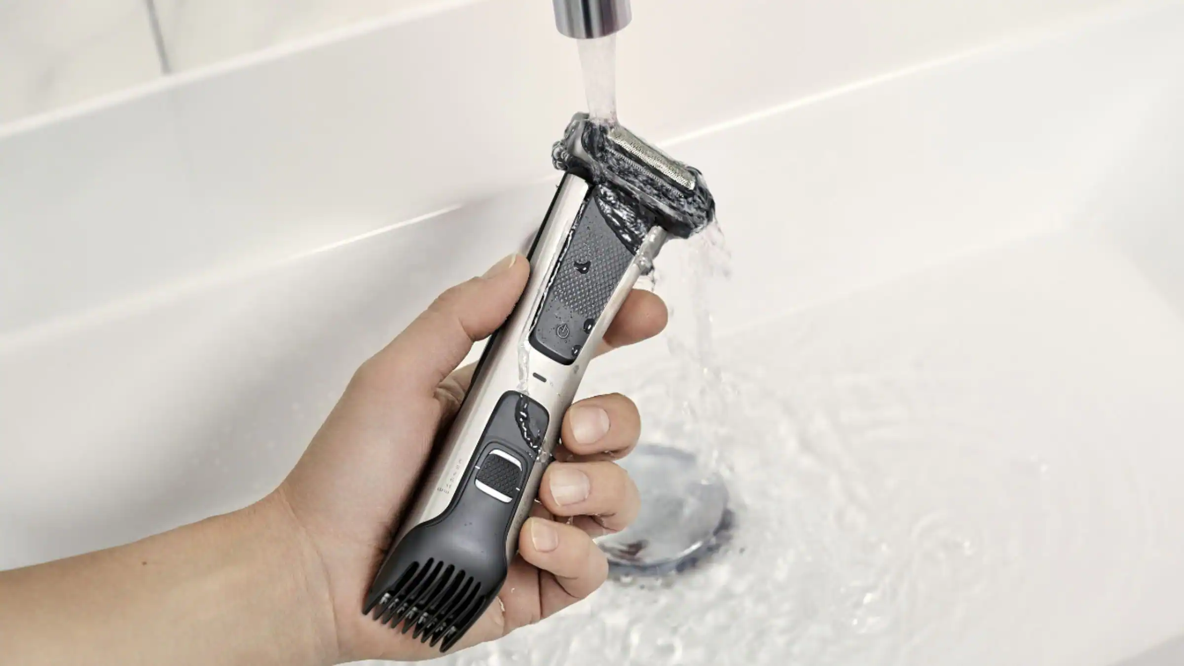 Philips Norelco - Series 7000 Bodygroom - Silver - Image 9