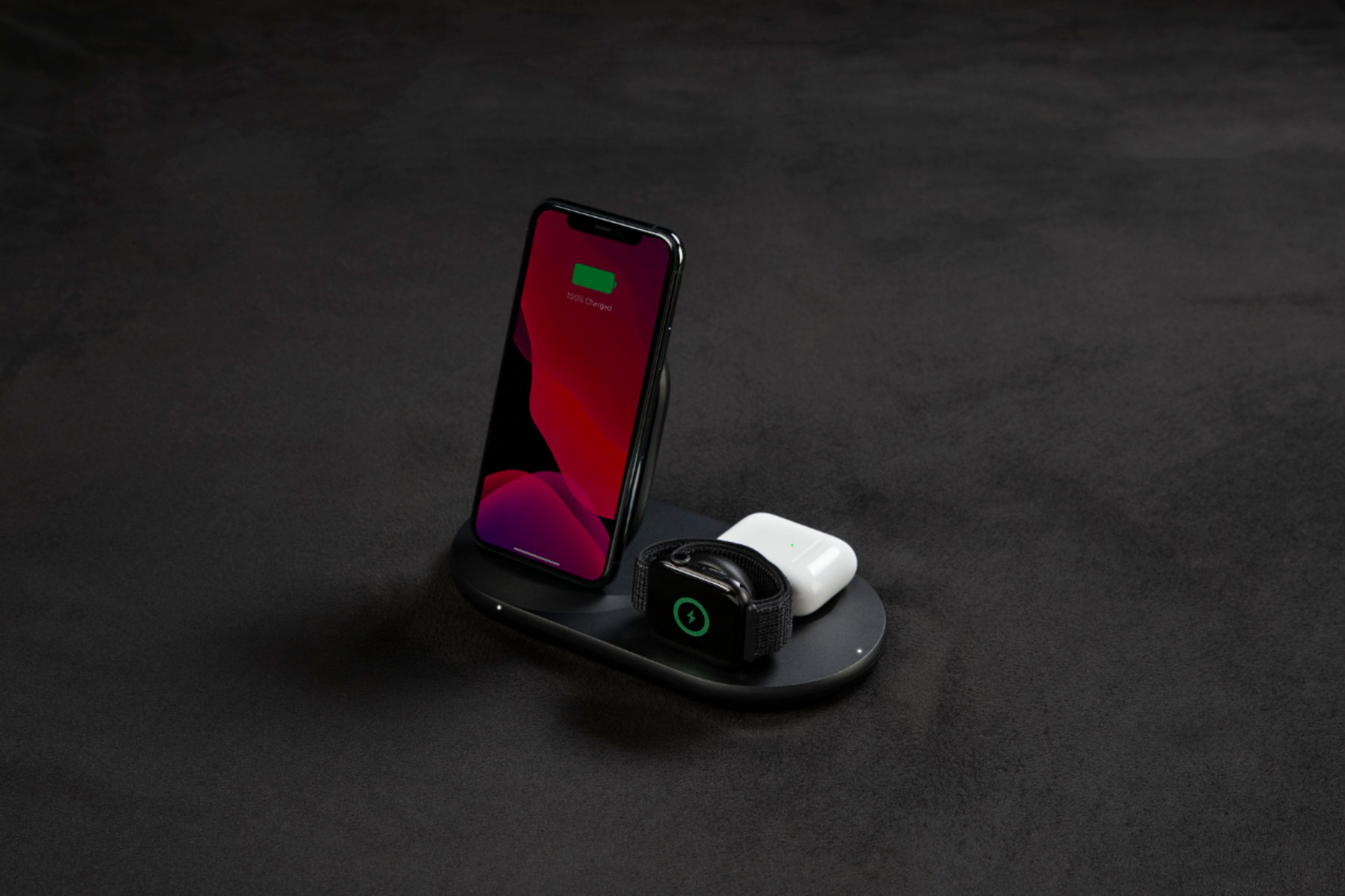 Belkin - 3-in-1 Wireless Charger - Fast Charging Stand for iPhone, Watch & AirPods - Qi-Certified Charger - Case Compatible - Black - Image 15