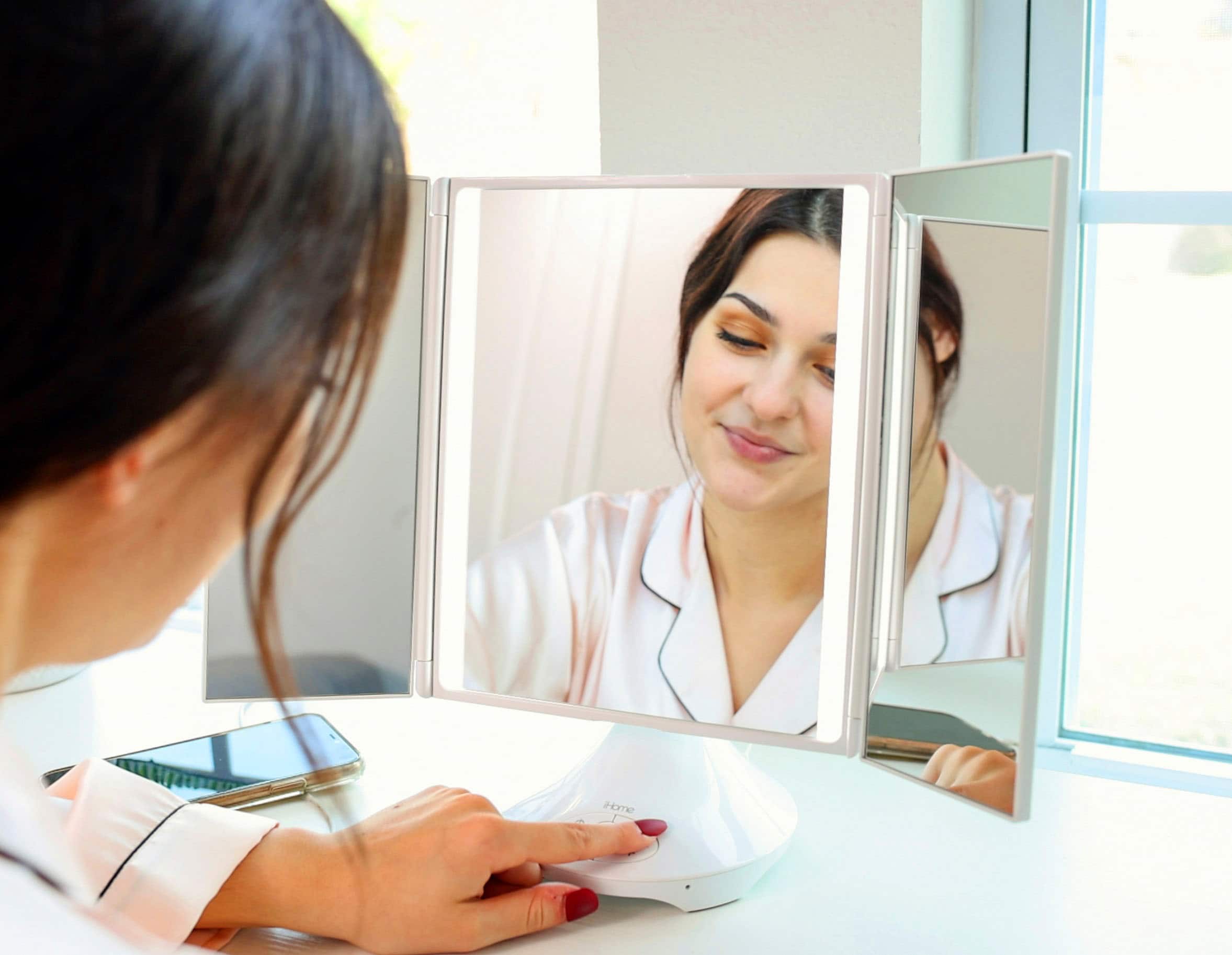 iHome - REFLECT TRIFOLD Vanity Speaker with Bluetooth, Speakerphone, and USB Charging - White - Image 17