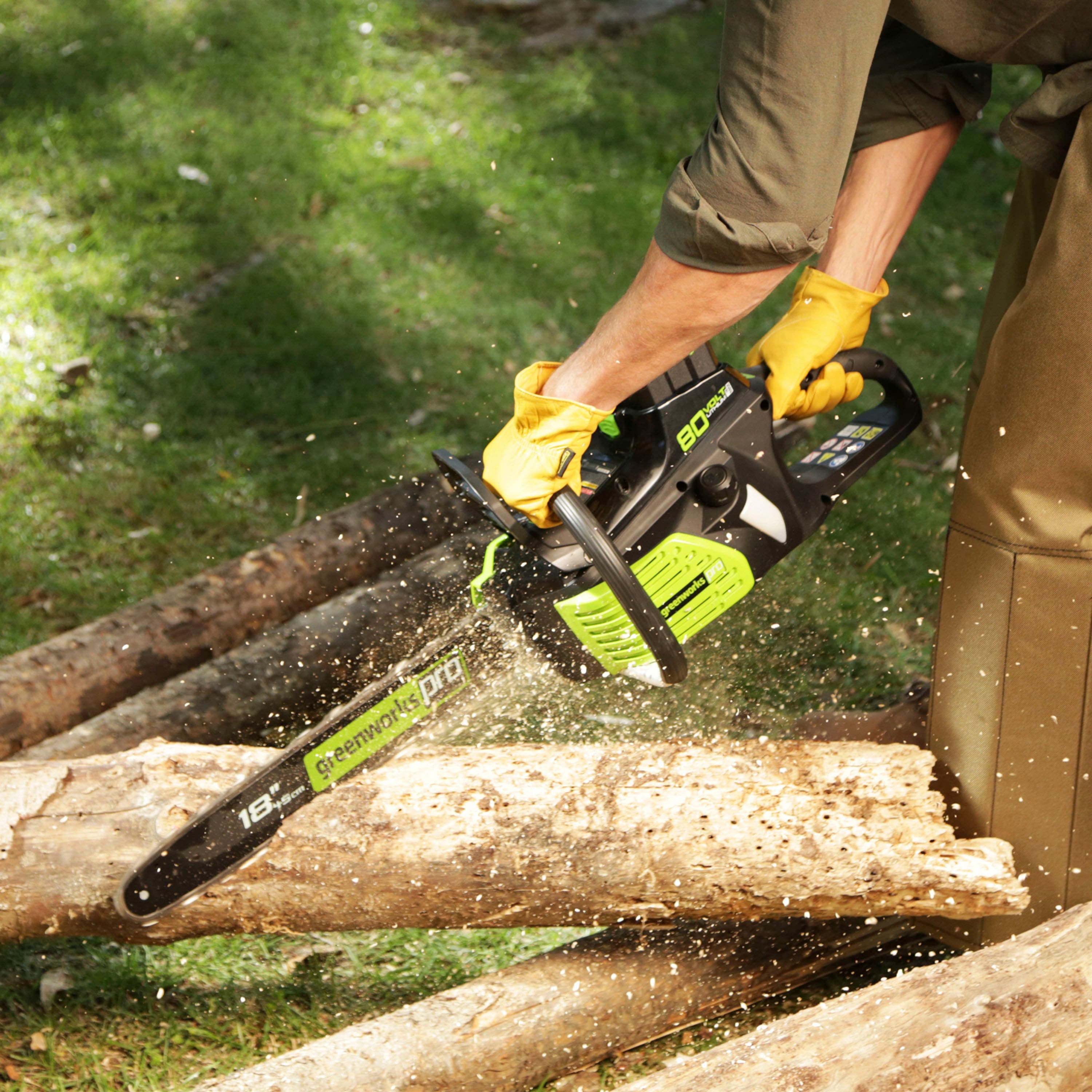 Greenworks - 80-Volt 18-Inch Cordless Brushless Chainsaw (1 x 4Ah battery and Charger) - Green - Image 5