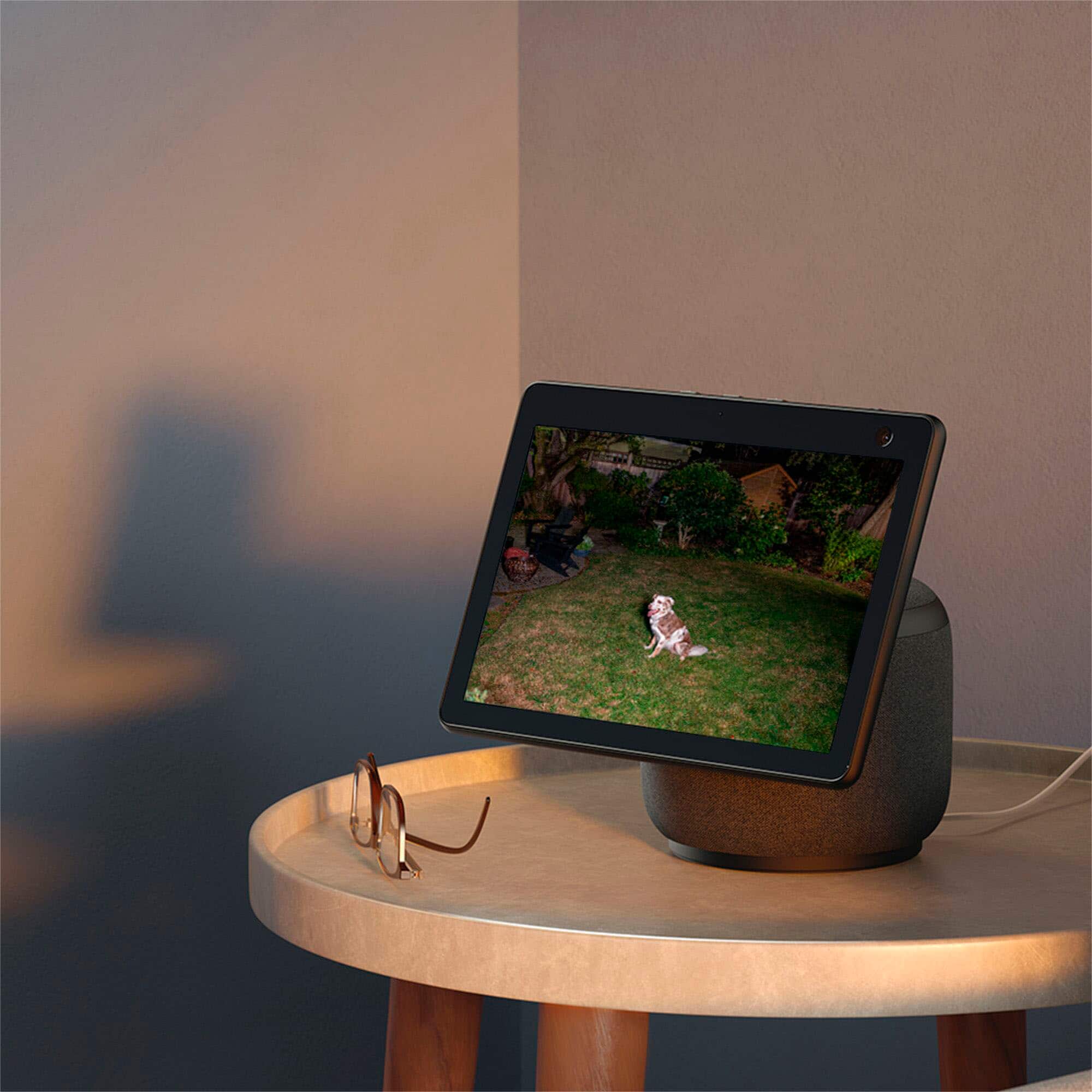 Blink - Wired Floodlight Camera - Smart security camera, 2600 lumens, HD live view, enhanced motion detection – 1 camera - White - Image 6