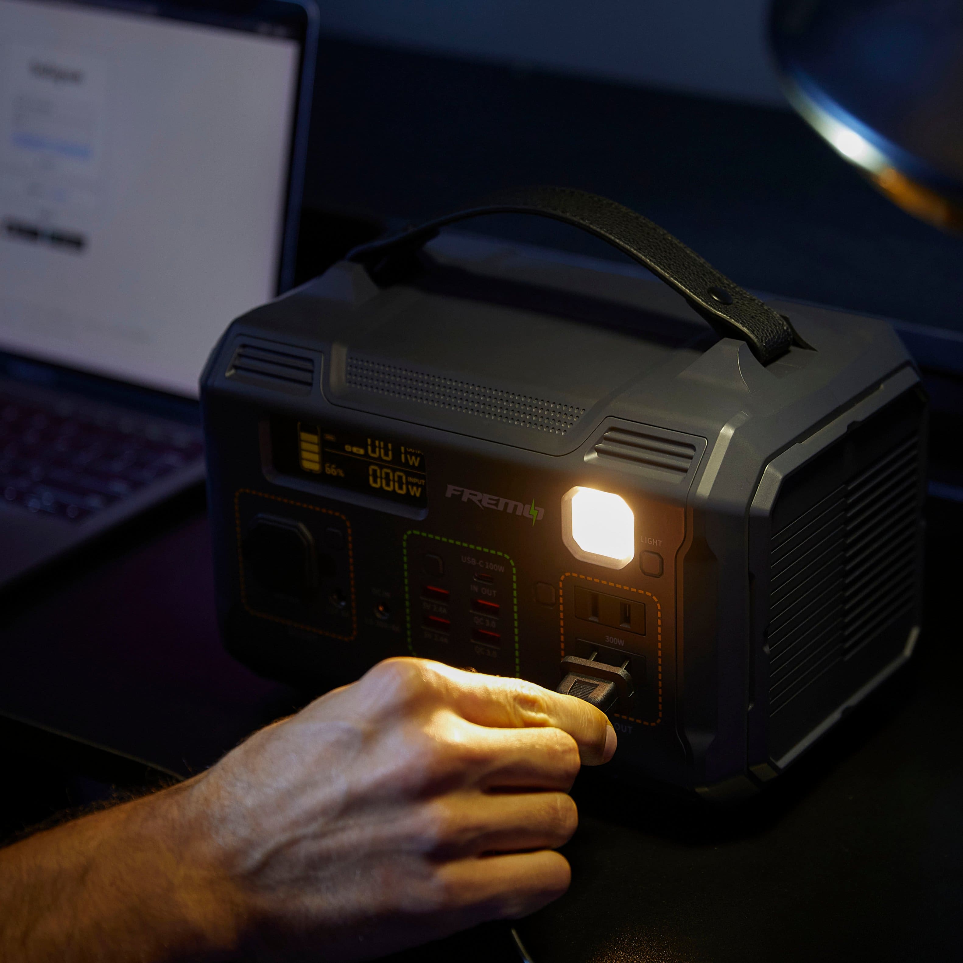 Fremo - X300 276 Watt Battery Powered Portable Generator (276 Wh Capacity) - Grey - Image 5