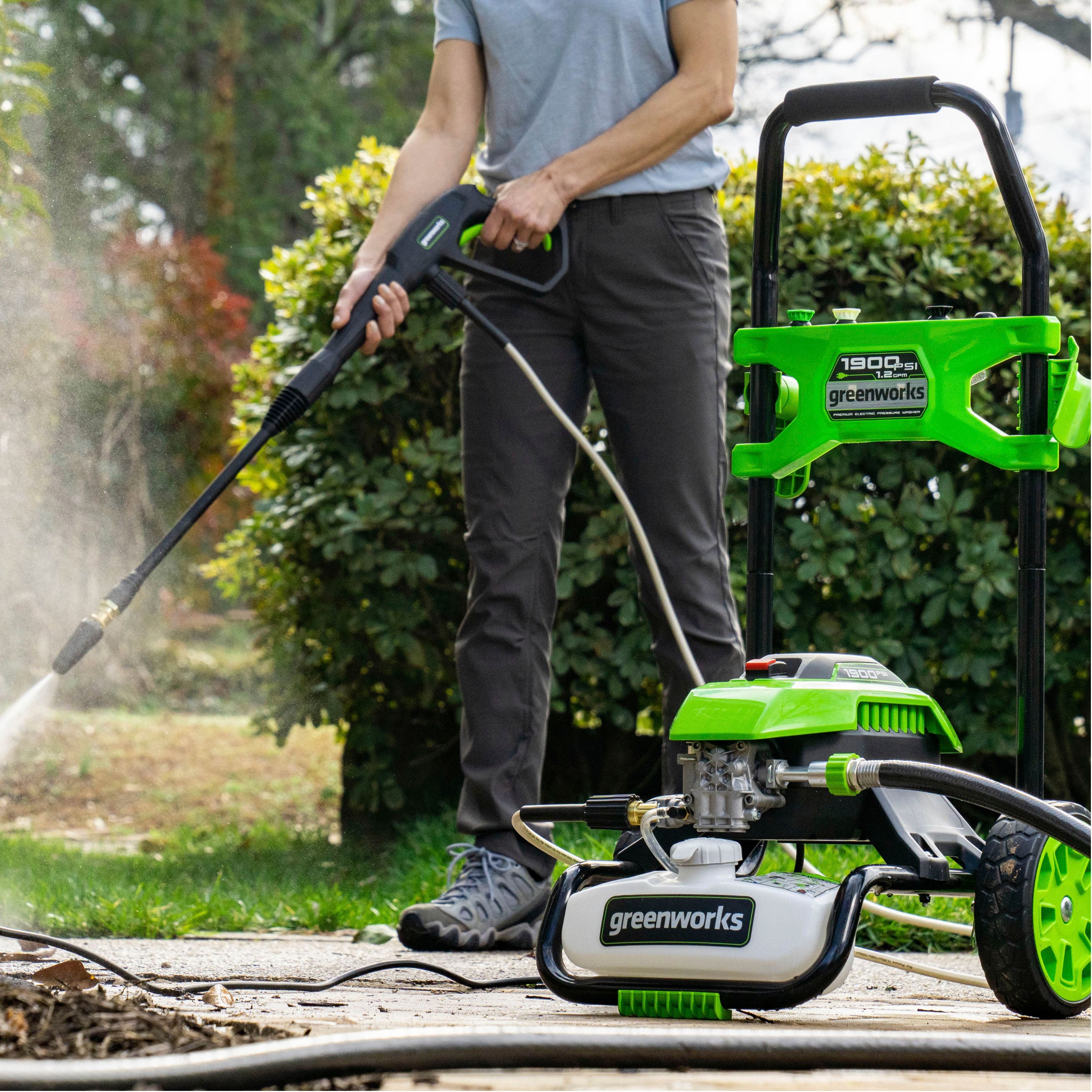 Greenworks - Electric Pressure Washer up to 1900 PSI at 1.2 GPM - Green - Image 3